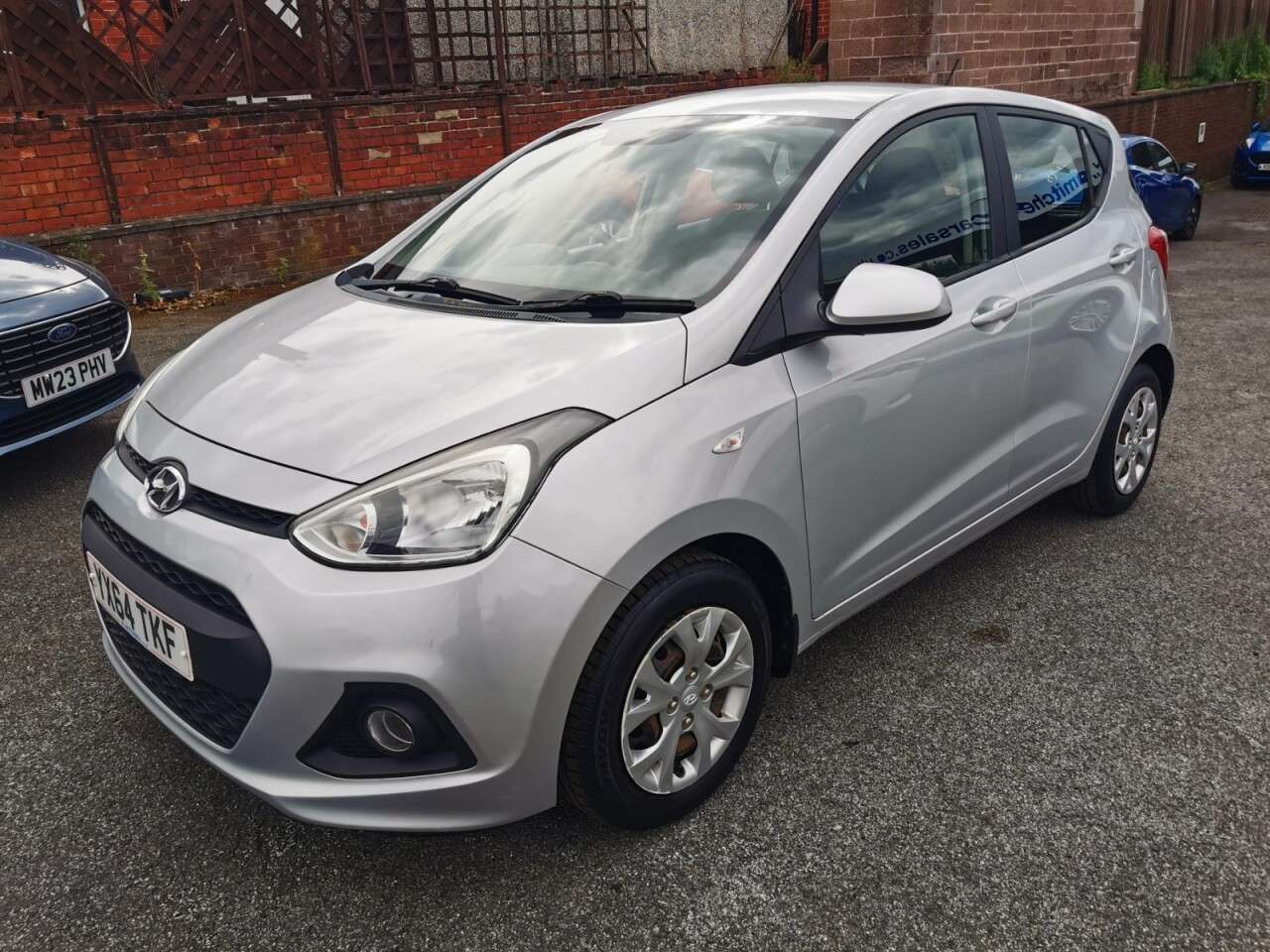 A 2014 HYUNDAI I10 1.0 SE Hatchback 5dr Petrol Manual Euro 5 (66 ps) A 2014 HYUNDAI I10 1.0 SE Hatchback 5dr Petrol Manual Euro 5 (66 ps)