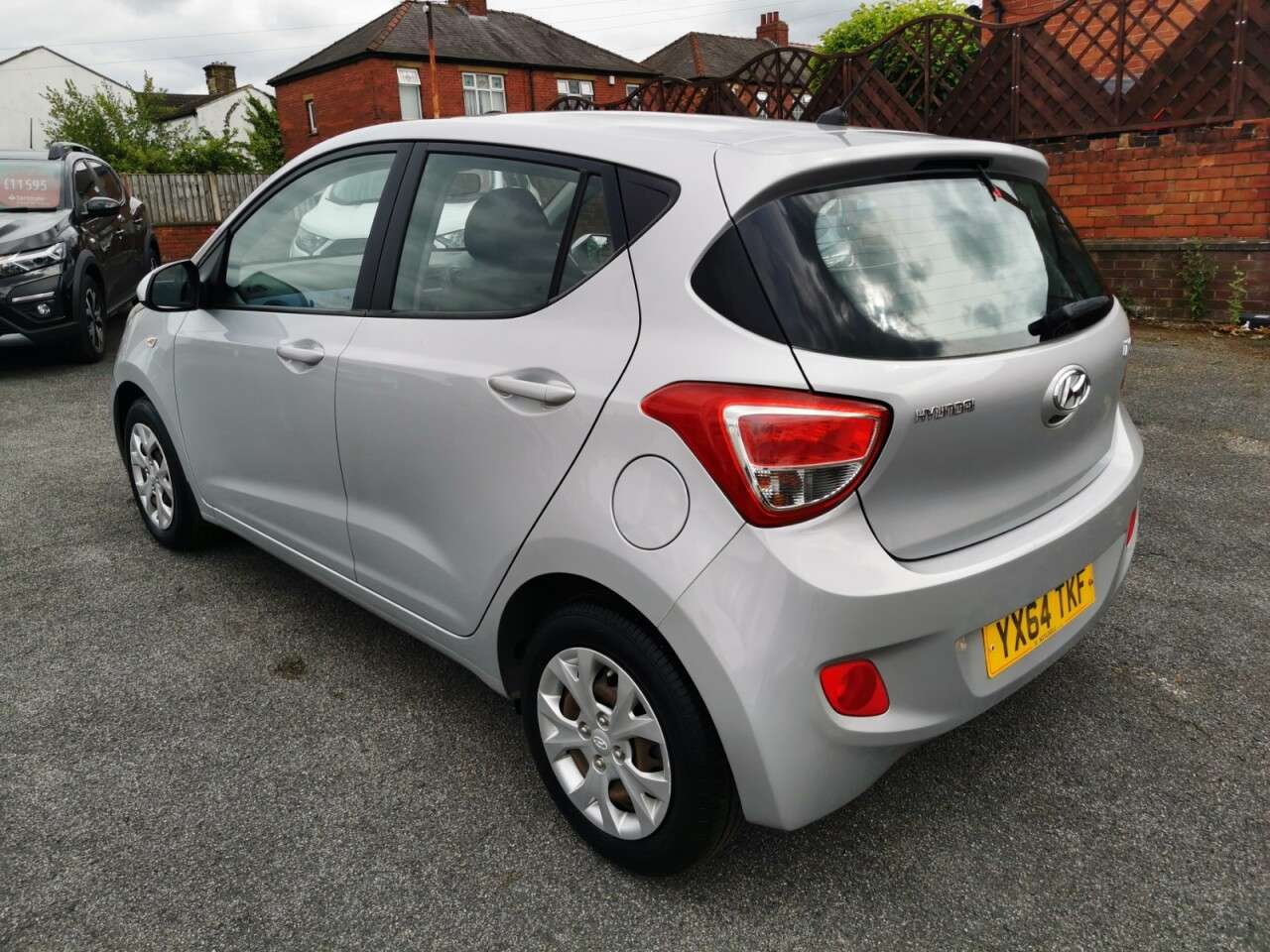 A 2014 HYUNDAI I10 1.0 SE Hatchback 5dr Petrol Manual Euro 5 (66 ps) A 2014 HYUNDAI I10 1.0 SE Hatchback 5dr Petrol Manual Euro 5 (66 ps)