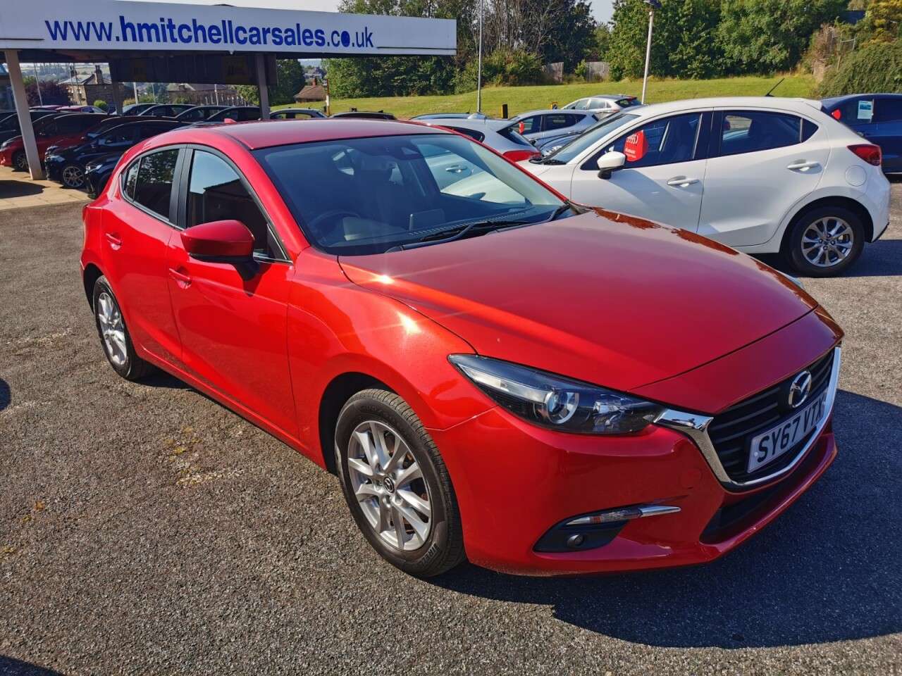 A 2017 MAZDA MAZDA3 2.0 SKYACTIV-G SE-L Nav Hatchback 5dr Petrol Manual Euro 6 (s/s) (121 ps) A 2017 MAZDA MAZDA3 2.0 SKYACTIV-G SE-L Nav Hatchback 5dr Petrol Manual Euro 6 (s/s) (121 ps)