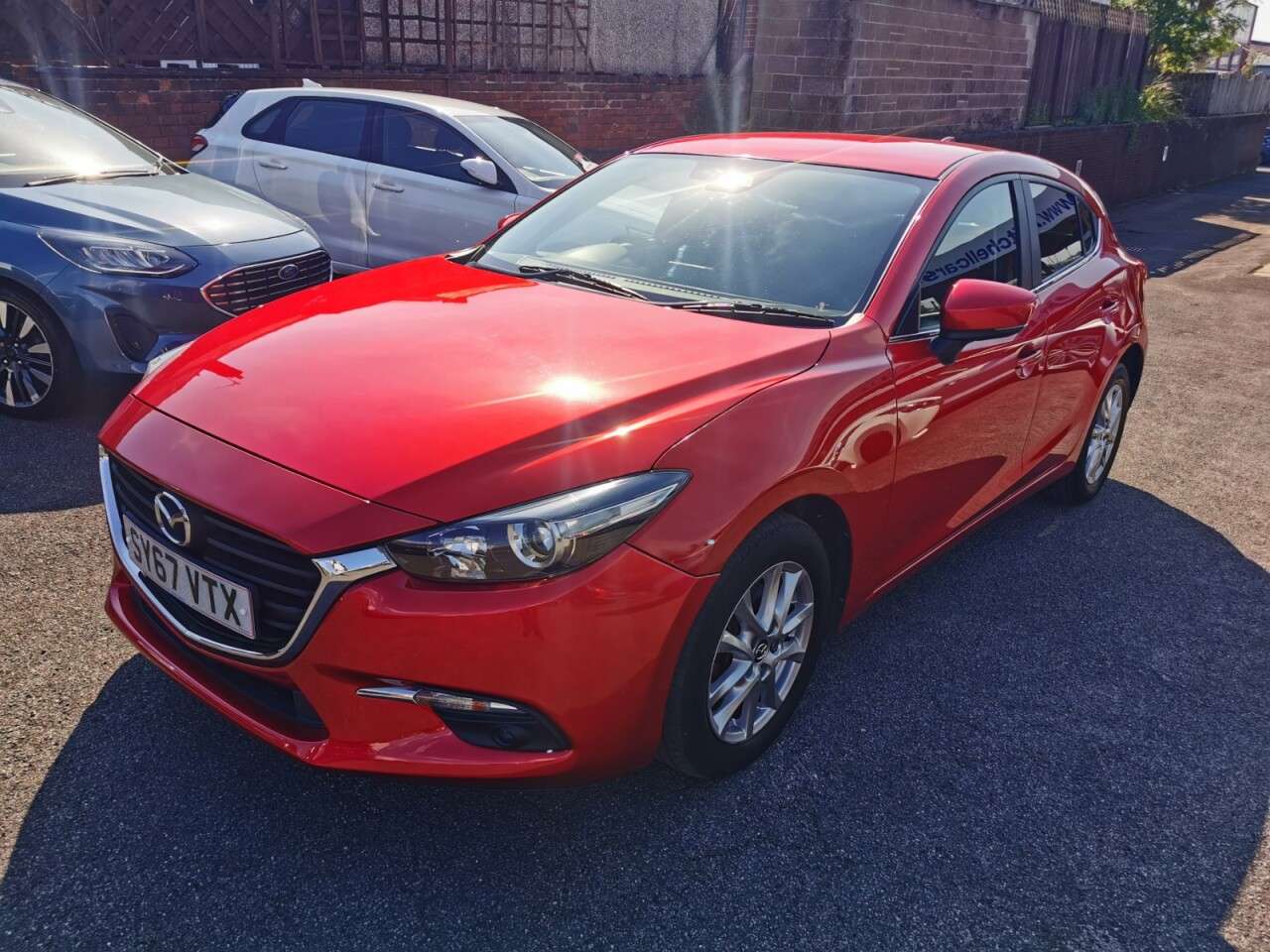 A 2017 MAZDA MAZDA3 2.0 SKYACTIV-G SE-L Nav Hatchback 5dr Petrol Manual Euro 6 (s/s) (121 ps) A 2017 MAZDA MAZDA3 2.0 SKYACTIV-G SE-L Nav Hatchback 5dr Petrol Manual Euro 6 (s/s) (121 ps)