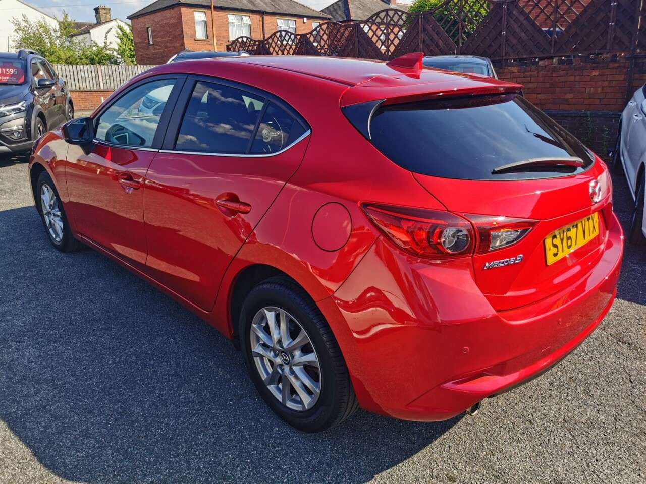 A 2017 MAZDA MAZDA3 2.0 SKYACTIV-G SE-L Nav Hatchback 5dr Petrol Manual Euro 6 (s/s) (121 ps) A 2017 MAZDA MAZDA3 2.0 SKYACTIV-G SE-L Nav Hatchback 5dr Petrol Manual Euro 6 (s/s) (121 ps)