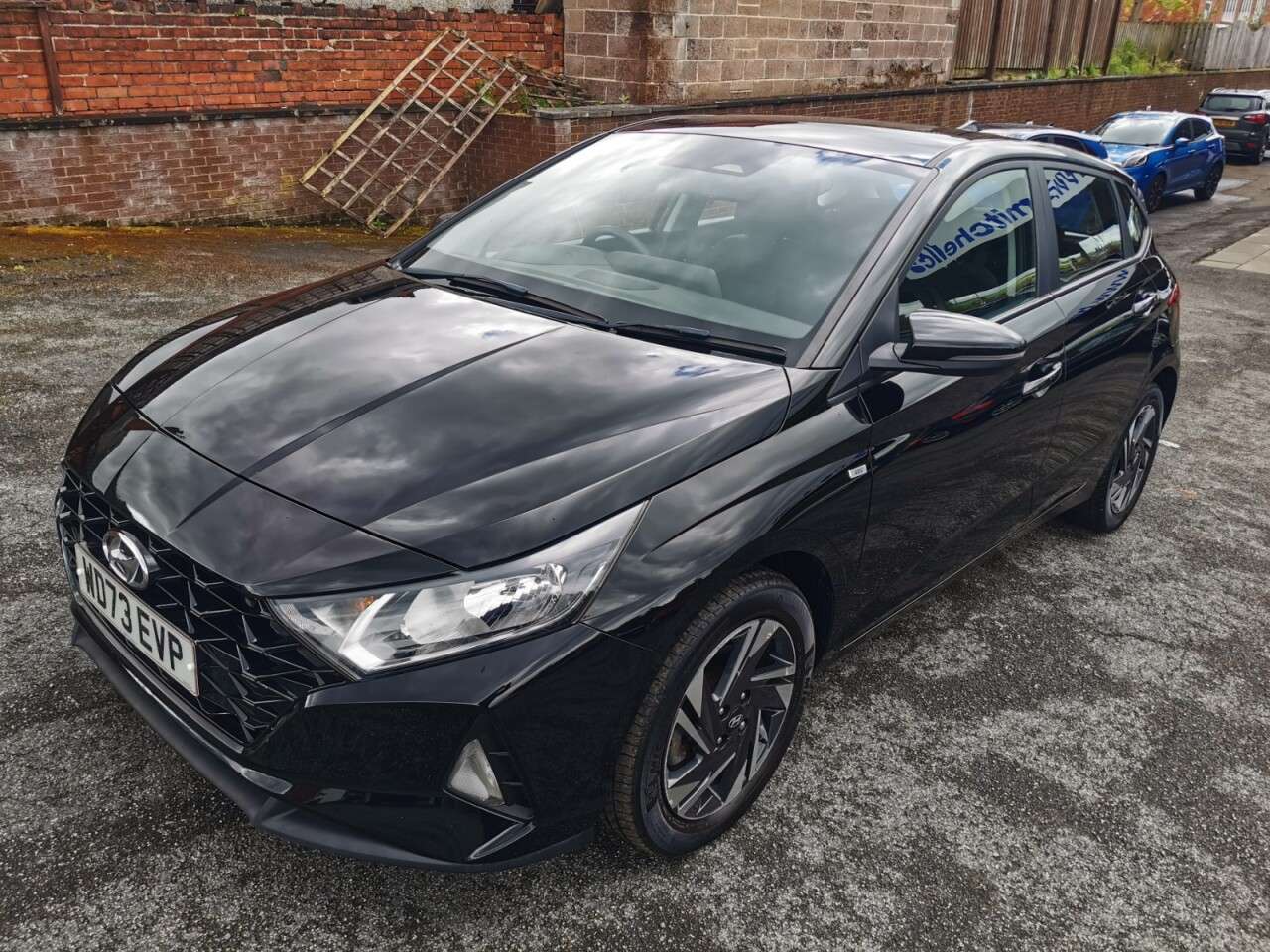 A 2023 HYUNDAI I20 1.0 T-GDi MHEV SE Connect Hatchback 5dr Petrol Hybrid DCT Euro 6 (s/s) (100 A 2023 HYUNDAI I20 1.0 T-GDi MHEV SE Connect Hatchback 5dr Petrol Hybrid DCT Euro 6 (s/s) (100