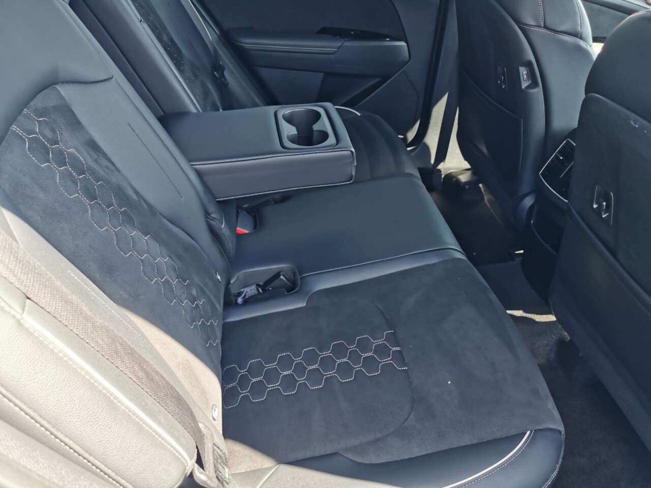 2023 KIA SPORTAGE 2023 KIA SPORTAGE