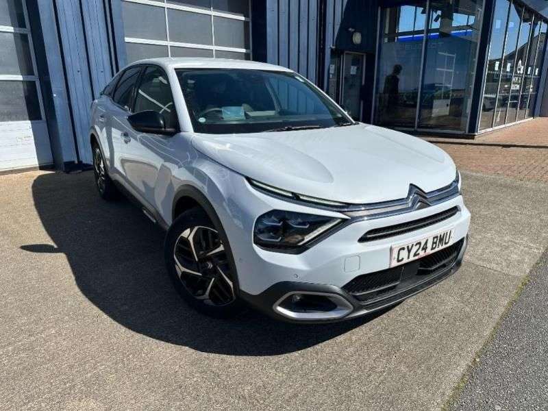 A 2024 CITROEN C4 1.2 PureTech MAX Hatchback 5dr Petrol EAT8 Euro 6 (s/s) (130 ps) A 2024 CITROEN C4 1.2 PureTech MAX Hatchback 5dr Petrol EAT8 Euro 6 (s/s) (130 ps)