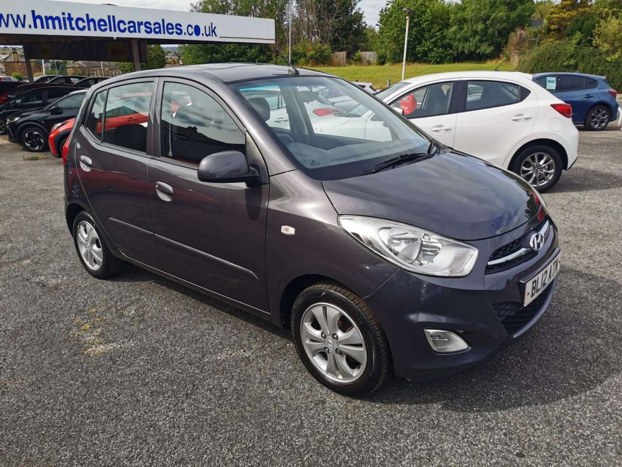 A 2012 HYUNDAI I10 1.2 Style Hatchback 5dr Petrol Manual Euro 5 (85 bhp) A 2012 HYUNDAI I10 1.2 Style Hatchback 5dr Petrol Manual Euro 5 (85 bhp)