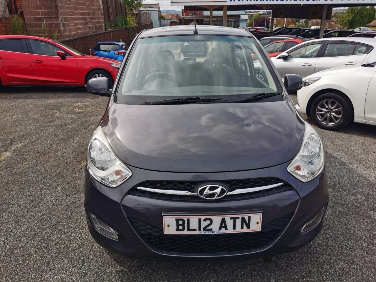 A 2012 HYUNDAI I10 1.2 Style Hatchback 5dr Petrol Manual Euro 5 (85 bhp) A 2012 HYUNDAI I10 1.2 Style Hatchback 5dr Petrol Manual Euro 5 (85 bhp)