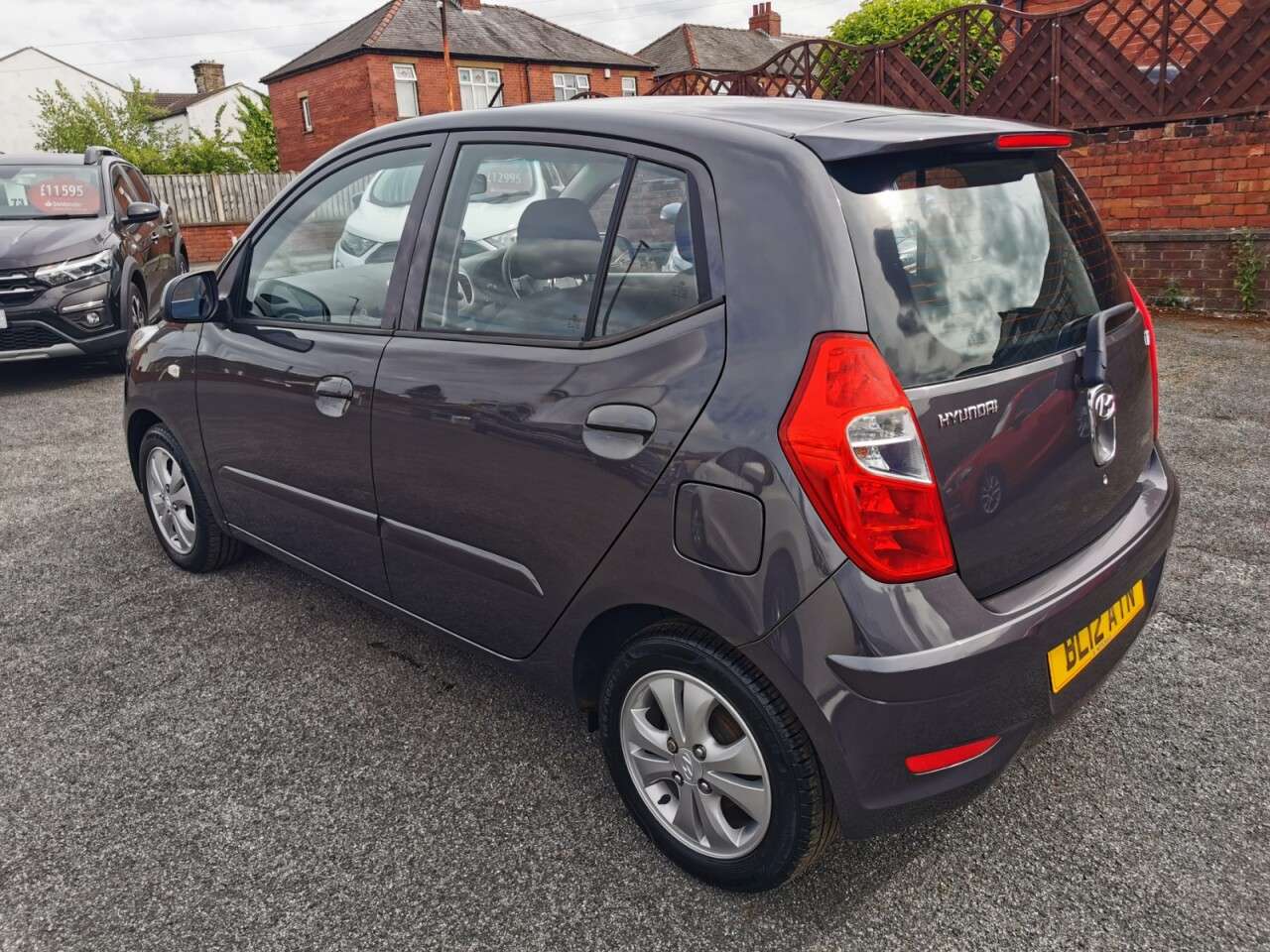 A 2012 HYUNDAI I10 1.2 Style Hatchback 5dr Petrol Manual Euro 5 (85 bhp) A 2012 HYUNDAI I10 1.2 Style Hatchback 5dr Petrol Manual Euro 5 (85 bhp)