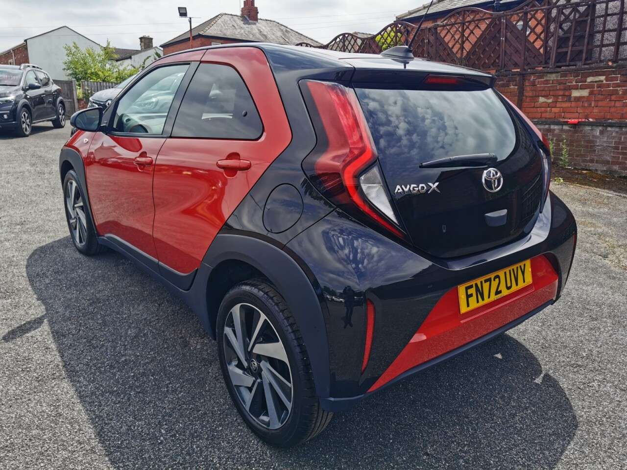 A 2022 TOYOTA AYGO X 1.0 VVT-i Edge Hatchback 5dr Petrol Manual Euro 6 (s/s) (72 ps) A 2022 TOYOTA AYGO X 1.0 VVT-i Edge Hatchback 5dr Petrol Manual Euro 6 (s/s) (72 ps)