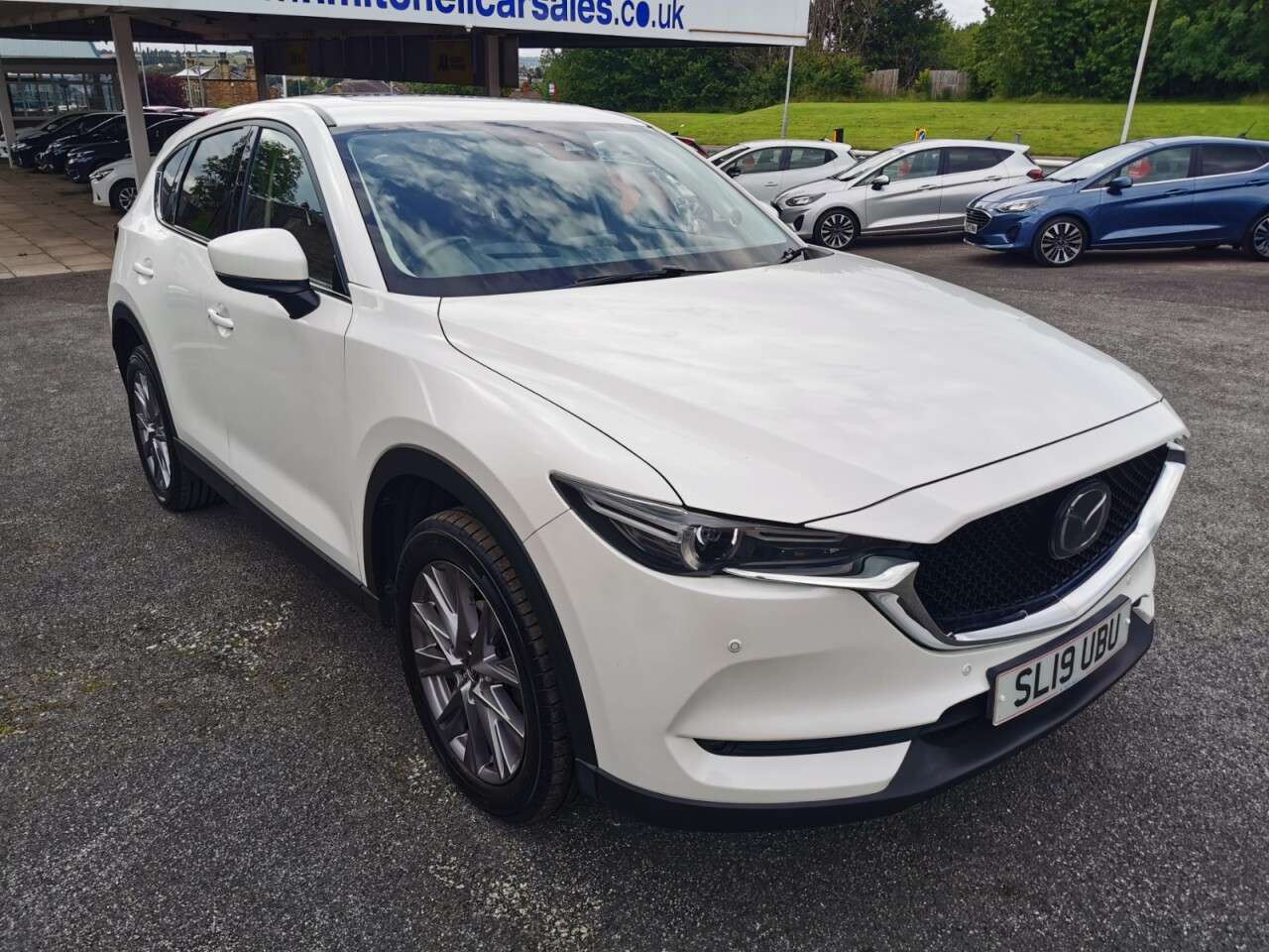 A 2019 MAZDA CX-5 2.0 SKYACTIV-G Sport Nav+ SUV 5dr Petrol Manual Euro 6 (s/s) (165 ps) A 2019 MAZDA CX-5 2.0 SKYACTIV-G Sport Nav+ SUV 5dr Petrol Manual Euro 6 (s/s) (165 ps)