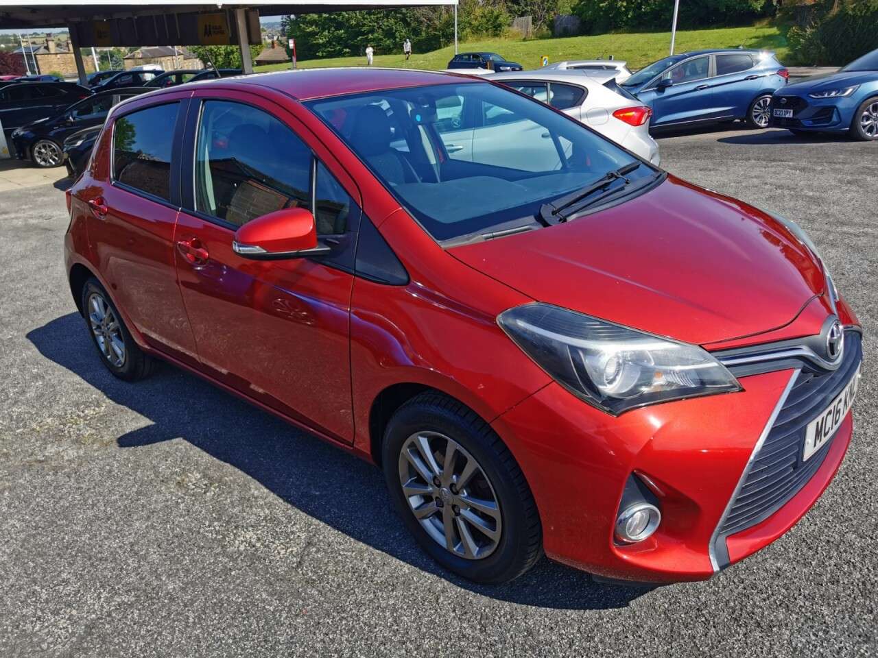 A 2016 TOYOTA YARIS 1.33 Dual VVT-i Icon Hatchback 5dr Petrol Manual Euro 5 Euro 5 (99 ps) A 2016 TOYOTA YARIS 1.33 Dual VVT-i Icon Hatchback 5dr Petrol Manual Euro 5 Euro 5 (99 ps)
