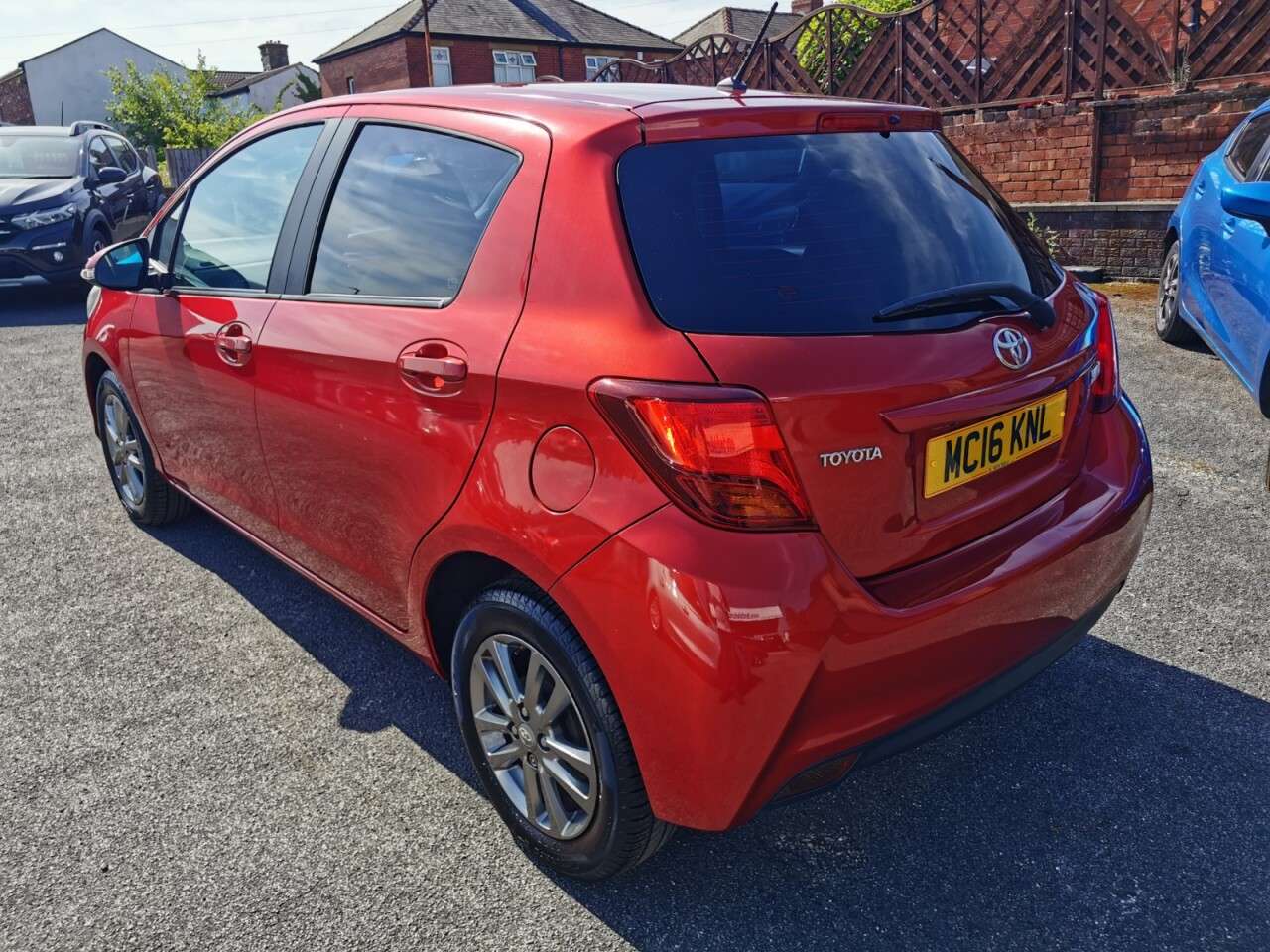 A 2016 TOYOTA YARIS 1.33 Dual VVT-i Icon Hatchback 5dr Petrol Manual Euro 5 Euro 5 (99 ps) A 2016 TOYOTA YARIS 1.33 Dual VVT-i Icon Hatchback 5dr Petrol Manual Euro 5 Euro 5 (99 ps)