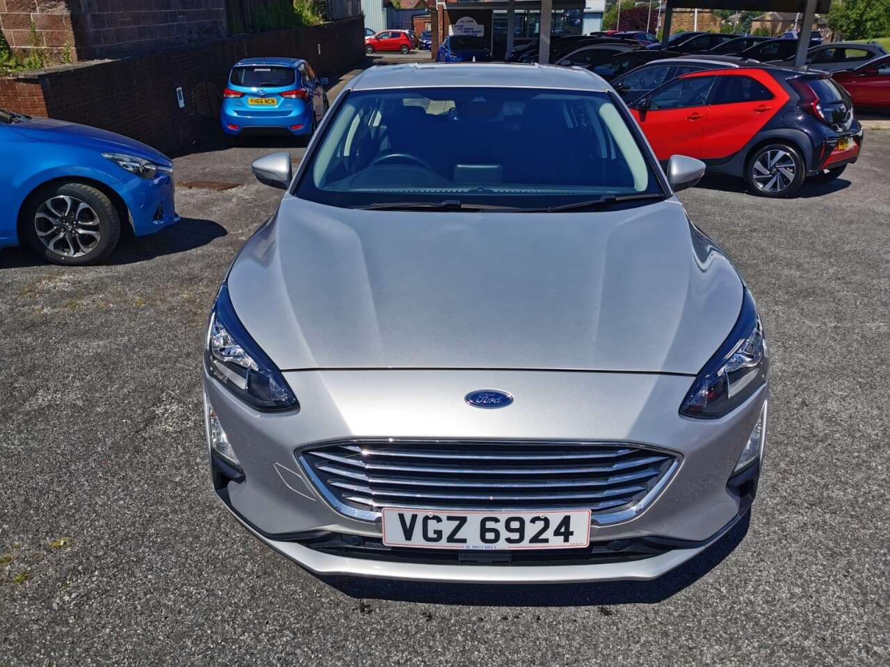 A 2021 FORD FOCUS 1.0T EcoBoost Titanium Edition Hatchback 5dr Petrol Manual Euro 6 (s/s) (12 A 2021 FORD FOCUS 1.0T EcoBoost Titanium Edition Hatchback 5dr Petrol Manual Euro 6 (s/s) (12