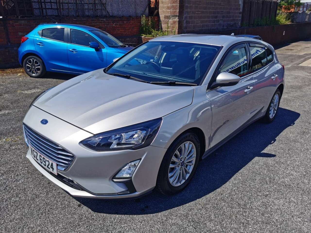 A 2021 FORD FOCUS 1.0T EcoBoost Titanium Edition Hatchback 5dr Petrol Manual Euro 6 (s/s) (12 A 2021 FORD FOCUS 1.0T EcoBoost Titanium Edition Hatchback 5dr Petrol Manual Euro 6 (s/s) (12