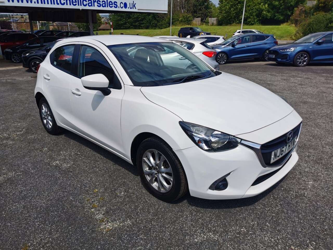 A 2017 MAZDA MAZDA2 1.5 SKYACTIV-G SE-L Nav Hatchback 5dr Petrol Manual Euro 6 (s/s) (90 ps) A 2017 MAZDA MAZDA2 1.5 SKYACTIV-G SE-L Nav Hatchback 5dr Petrol Manual Euro 6 (s/s) (90 ps)