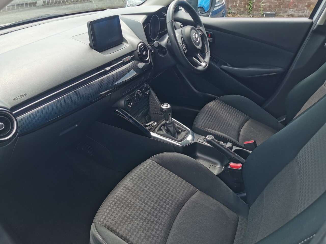 2017 MAZDA MAZDA2 2017 MAZDA MAZDA2