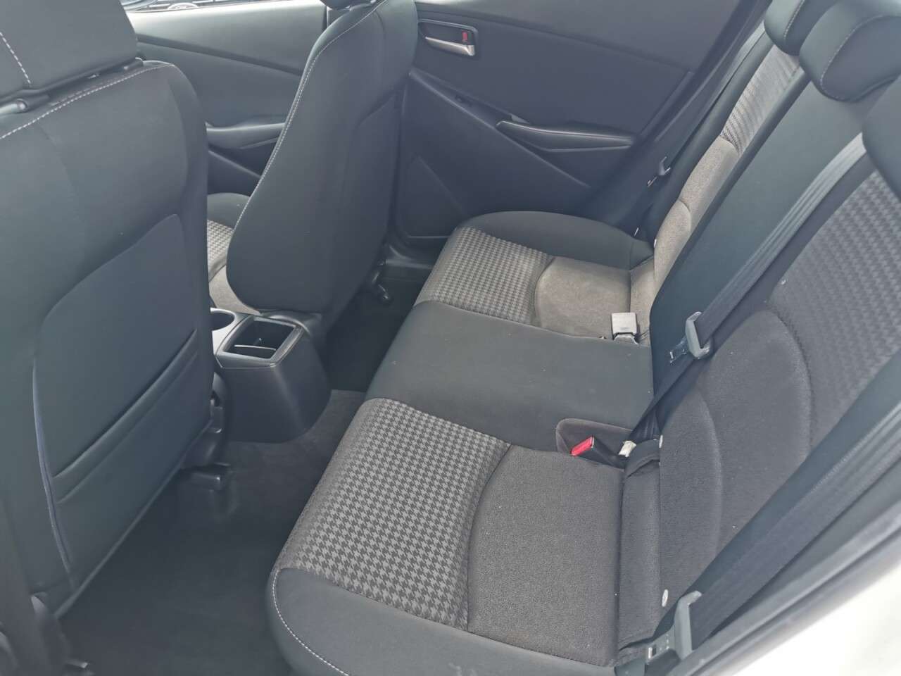 2017 MAZDA MAZDA2 2017 MAZDA MAZDA2