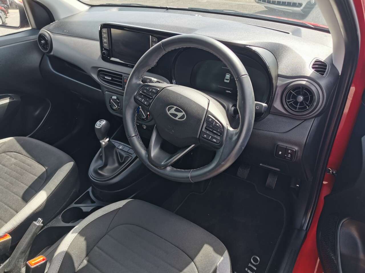 2024 HYUNDAI I10 2024 HYUNDAI I10