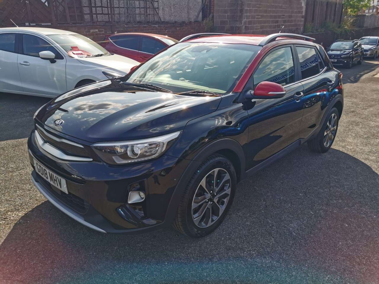 A 2018 KIA STONIC 1.0 T-GDi First Edition SUV 5dr Petrol Manual Euro 6 (s/s) (118 bhp) A 2018 KIA STONIC 1.0 T-GDi First Edition SUV 5dr Petrol Manual Euro 6 (s/s) (118 bhp)
