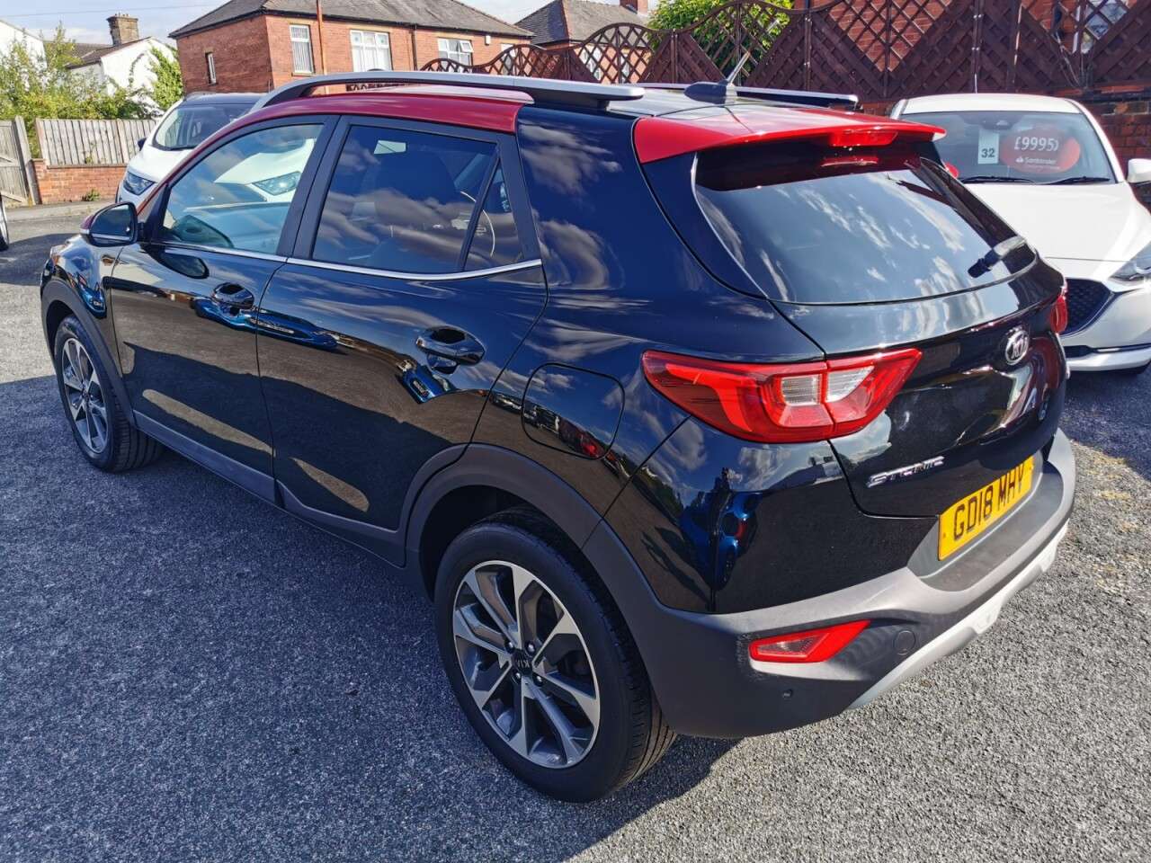 A 2018 KIA STONIC 1.0 T-GDi First Edition SUV 5dr Petrol Manual Euro 6 (s/s) (118 bhp) A 2018 KIA STONIC 1.0 T-GDi First Edition SUV 5dr Petrol Manual Euro 6 (s/s) (118 bhp)