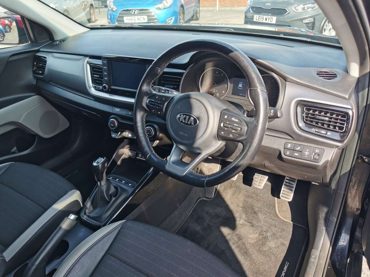 2018 KIA STONIC 2018 KIA STONIC