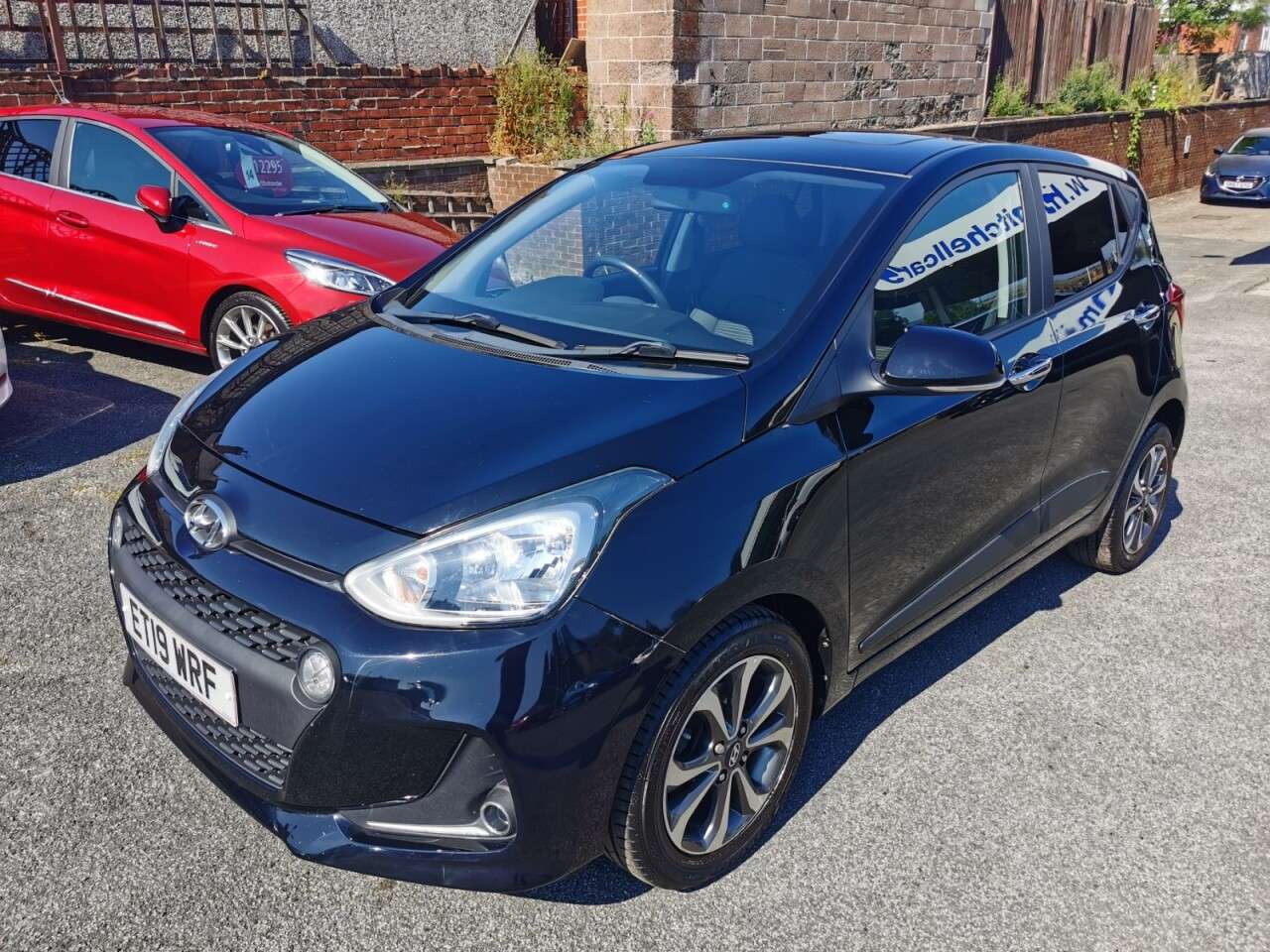 A 2019 HYUNDAI I10 PREMIUM SE A 2019 HYUNDAI I10 PREMIUM SE