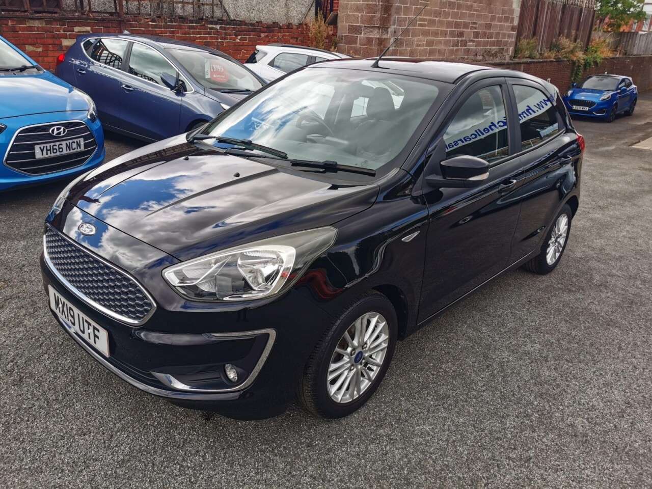 A 2019 FORD KA+ 1.2 Ti-VCT Zetec Hatchback 5dr Petrol Manual Euro 6 (s/s) (70 ps) A 2019 FORD KA+ 1.2 Ti-VCT Zetec Hatchback 5dr Petrol Manual Euro 6 (s/s) (70 ps)