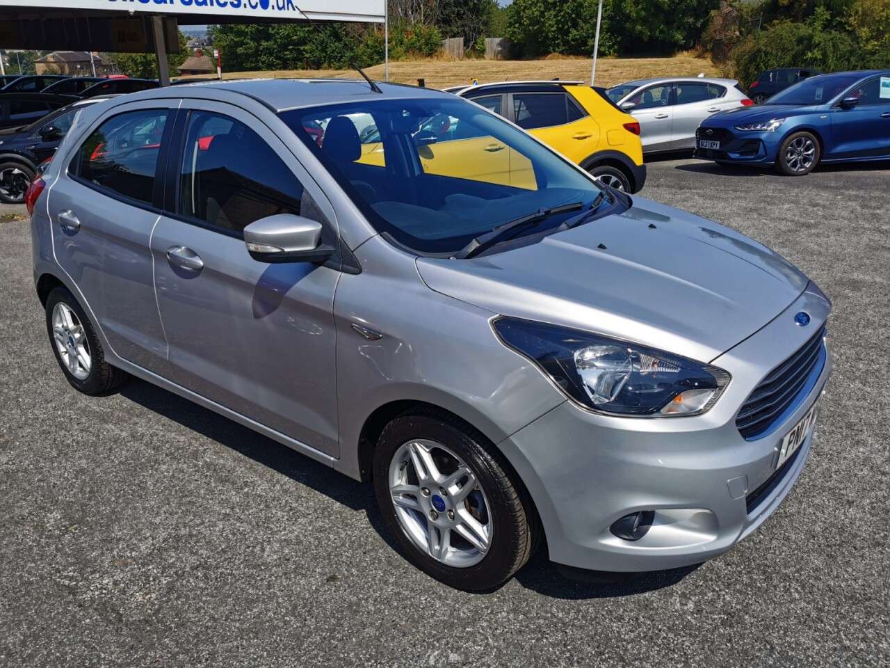 A 2017 FORD KA+ 1.2 Ti-VCT Zetec Hatchback 5dr Petrol Manual Euro 6 (70 ps) A 2017 FORD KA+ 1.2 Ti-VCT Zetec Hatchback 5dr Petrol Manual Euro 6 (70 ps)