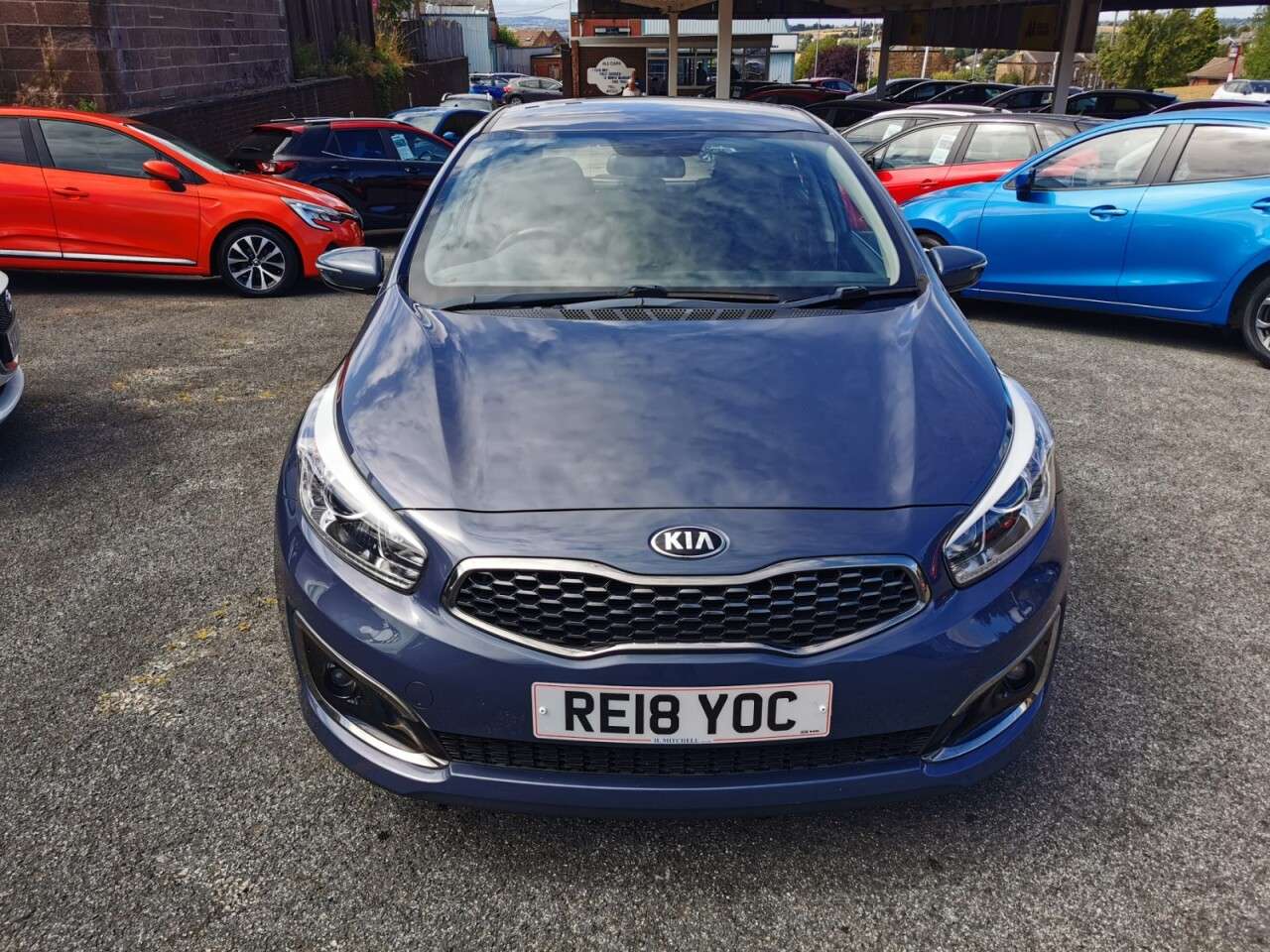A 2018 KIA CEED 1.6 GDi 2 Hatchback 5dr Petrol Manual Euro 6 (s/s) (133 bhp) A 2018 KIA CEED 1.6 GDi 2 Hatchback 5dr Petrol Manual Euro 6 (s/s) (133 bhp)