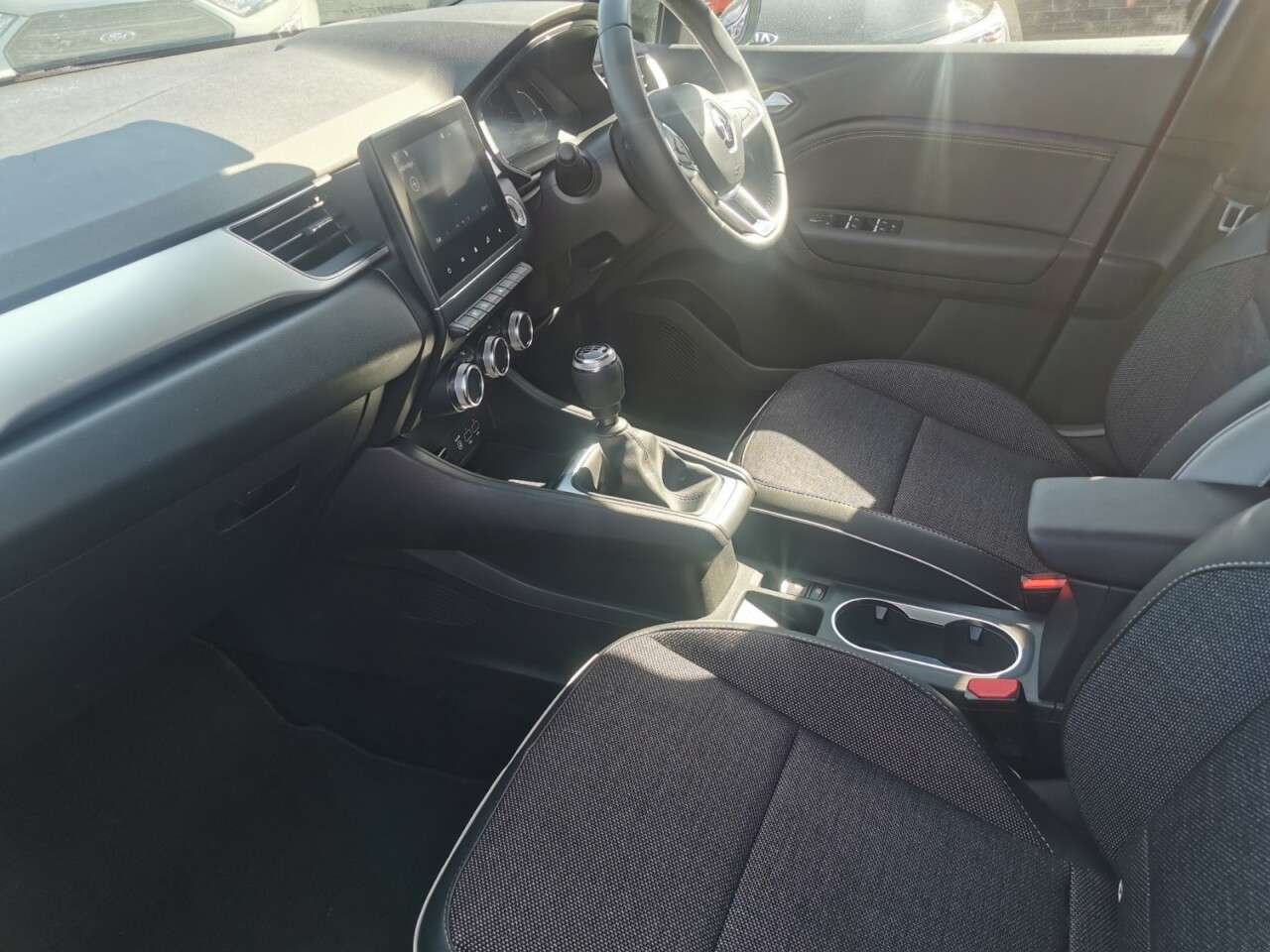 2023 RENAULT CAPTUR 2023 RENAULT CAPTUR
