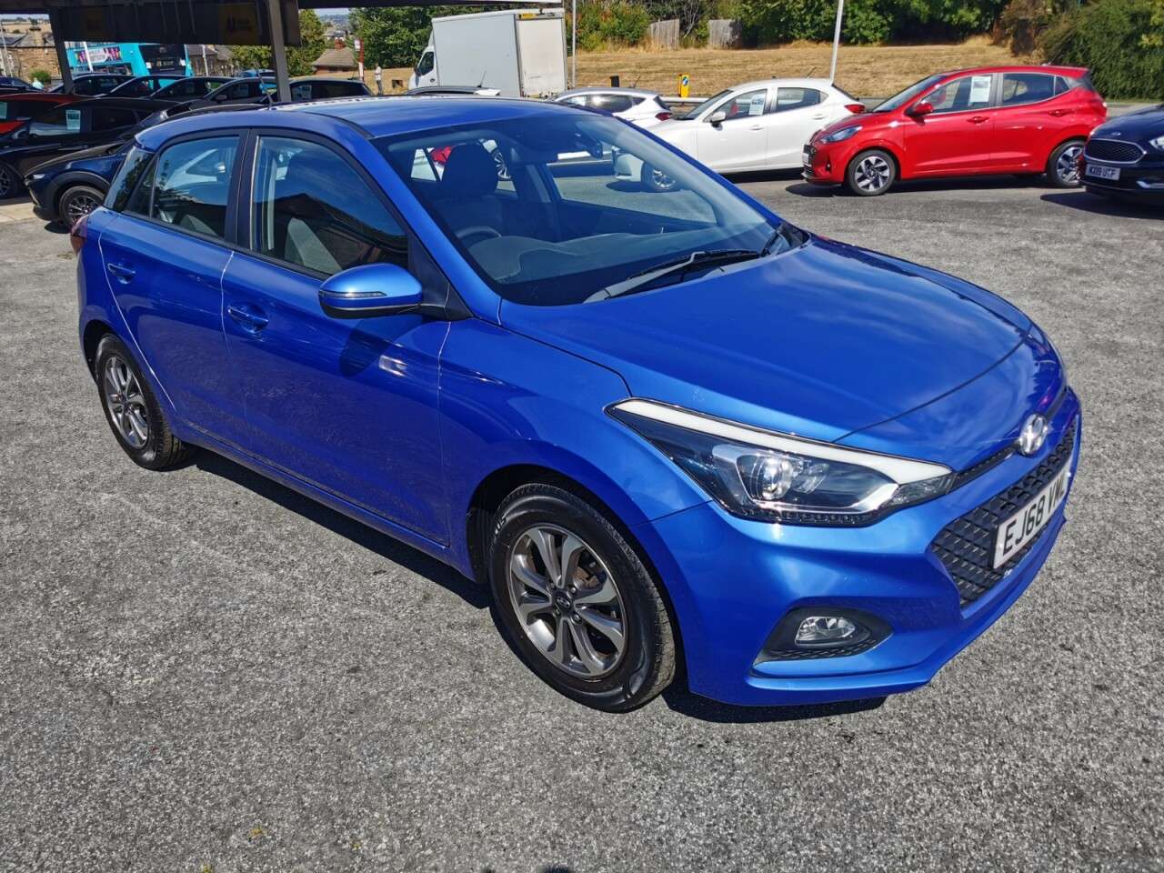 A 2018 HYUNDAI I20 1.2 SE Launch Edition Hatchback 5dr Petrol Manual Euro 6 (s/s) (84 ps) A 2018 HYUNDAI I20 1.2 SE Launch Edition Hatchback 5dr Petrol Manual Euro 6 (s/s) (84 ps)