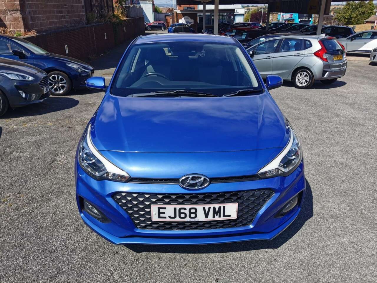 A 2018 HYUNDAI I20 1.2 SE Launch Edition Hatchback 5dr Petrol Manual Euro 6 (s/s) (84 ps) A 2018 HYUNDAI I20 1.2 SE Launch Edition Hatchback 5dr Petrol Manual Euro 6 (s/s) (84 ps)