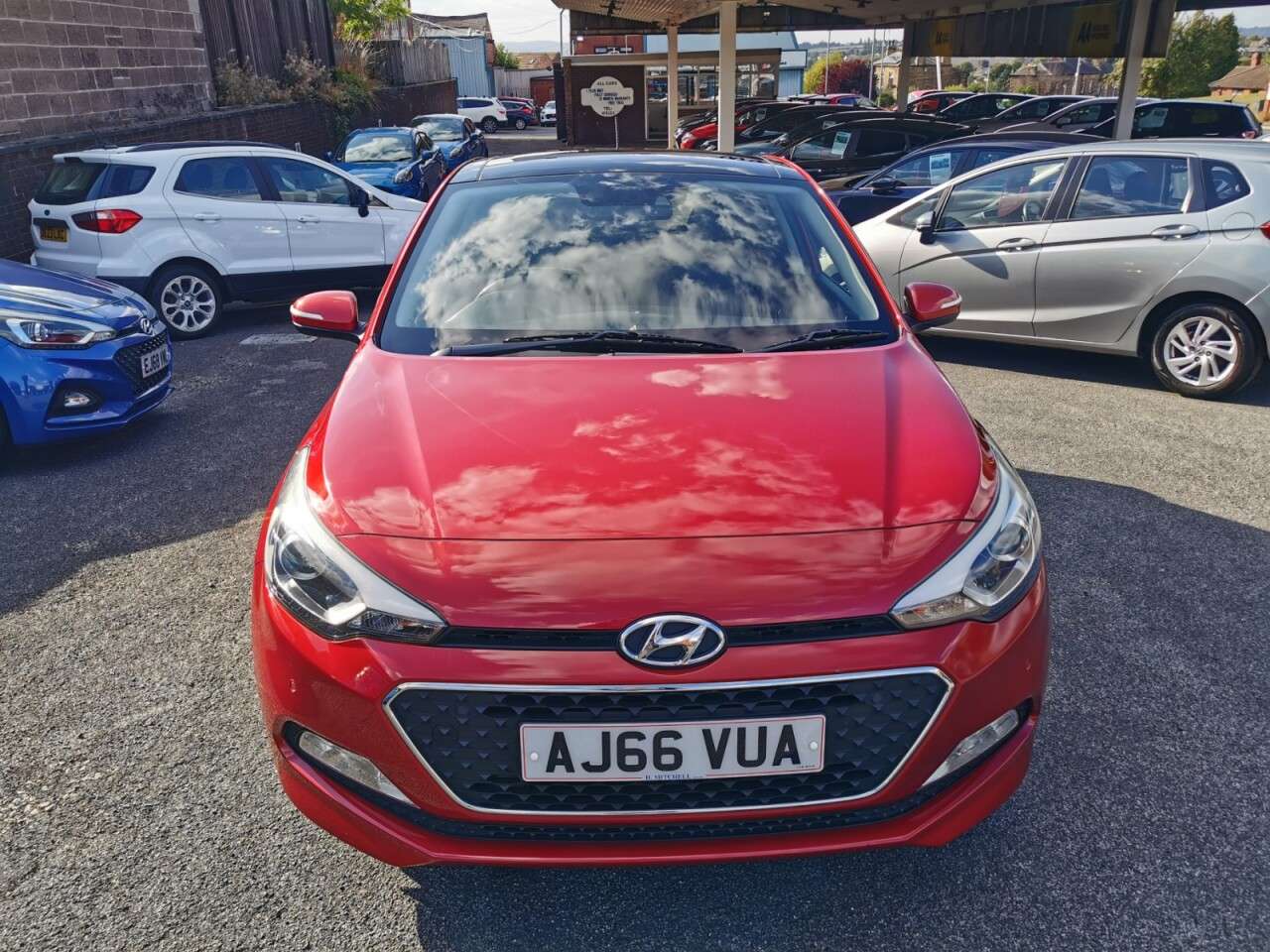 A 2017 HYUNDAI I20 1.2 Premium SE Hatchback 5dr Petrol Manual Euro 6 (84 ps) A 2017 HYUNDAI I20 1.2 Premium SE Hatchback 5dr Petrol Manual Euro 6 (84 ps)