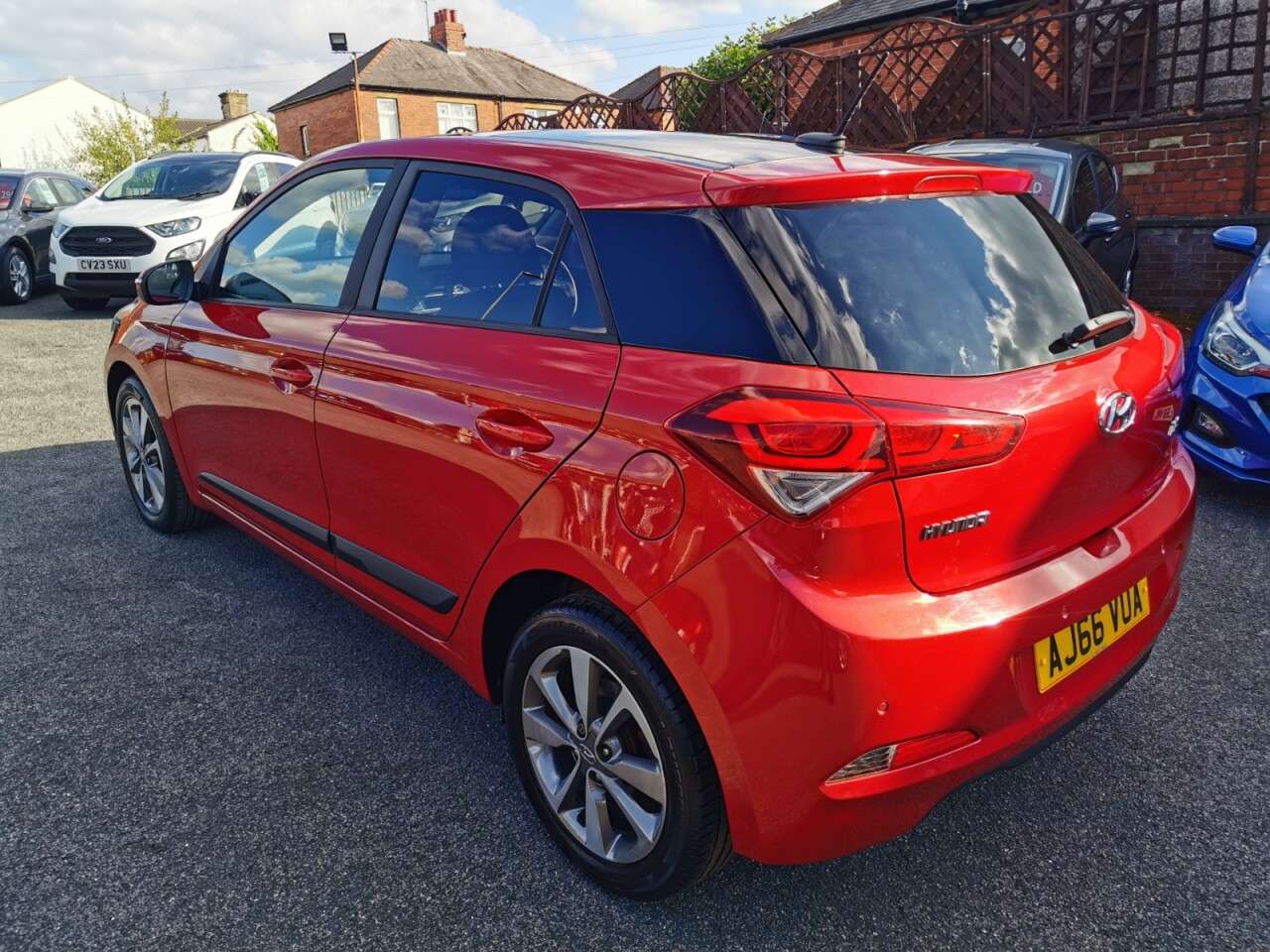 A 2017 HYUNDAI I20 1.2 Premium SE Hatchback 5dr Petrol Manual Euro 6 (84 ps) A 2017 HYUNDAI I20 1.2 Premium SE Hatchback 5dr Petrol Manual Euro 6 (84 ps)