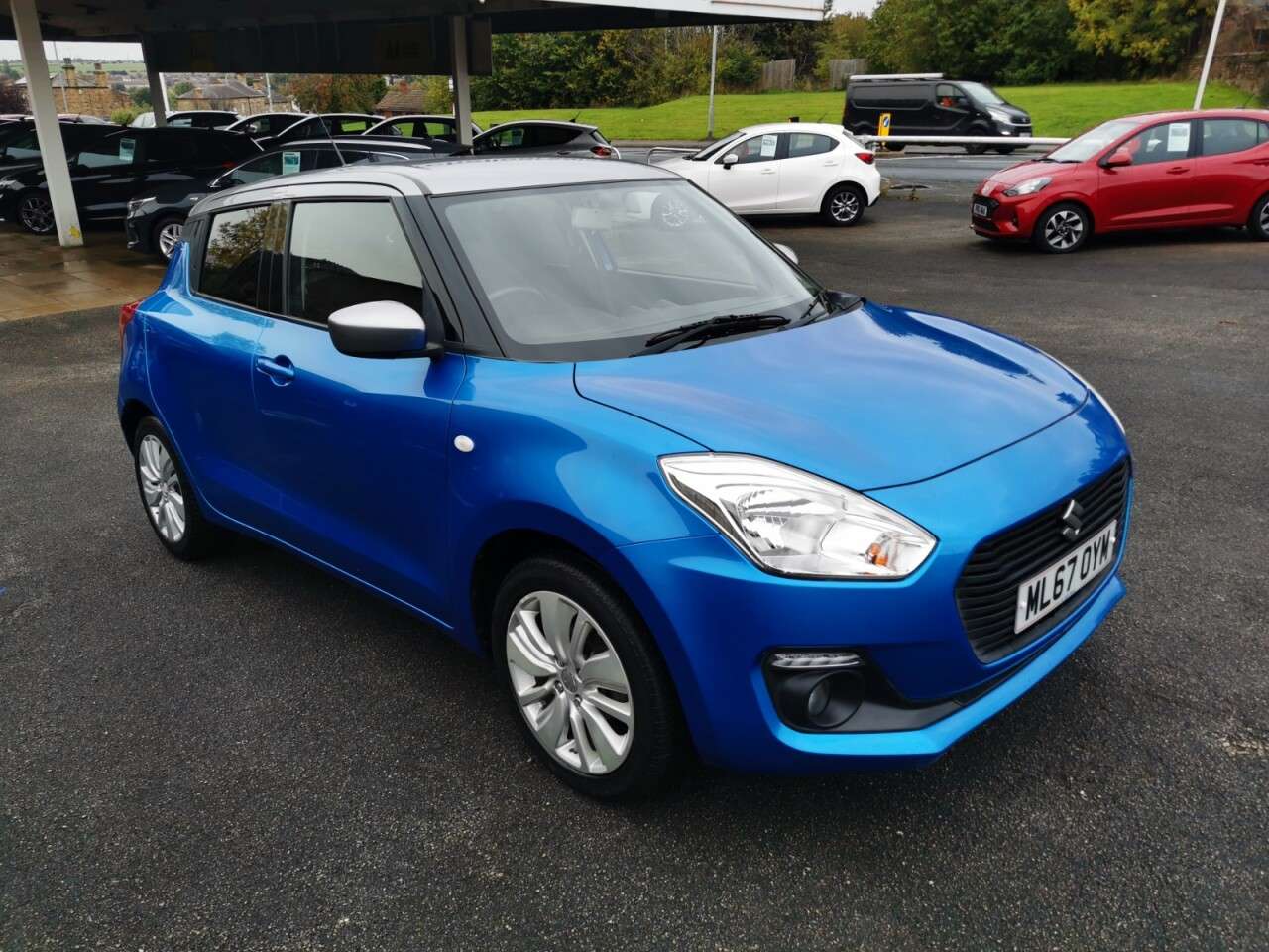 A 2017 SUZUKI SWIFT 1.0 Boosterjet SZ-T NAVI Hatchback 5dr Petrol Manual Euro 6 (111 ps) A 2017 SUZUKI SWIFT 1.0 Boosterjet SZ-T NAVI Hatchback 5dr Petrol Manual Euro 6 (111 ps)