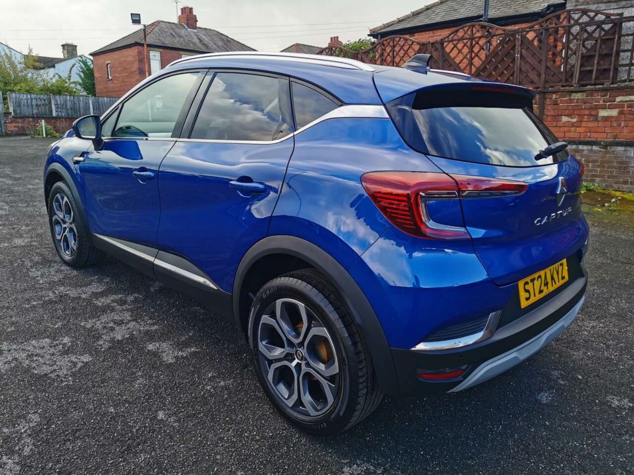 A 2024 RENAULT CAPTUR 1.0 TCe techno SUV 5dr Petrol Manual Euro 6 (s/s) (90 ps) A 2024 RENAULT CAPTUR 1.0 TCe techno SUV 5dr Petrol Manual Euro 6 (s/s) (90 ps)