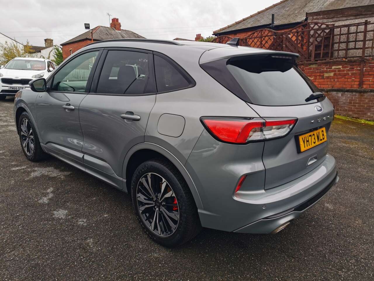A 2023 FORD KUGA 1.5T EcoBoost ST-Line X Edition SUV 5dr Petrol Manual Euro 6 (s/s) (150 ps) A 2023 FORD KUGA 1.5T EcoBoost ST-Line X Edition SUV 5dr Petrol Manual Euro 6 (s/s) (150 ps)