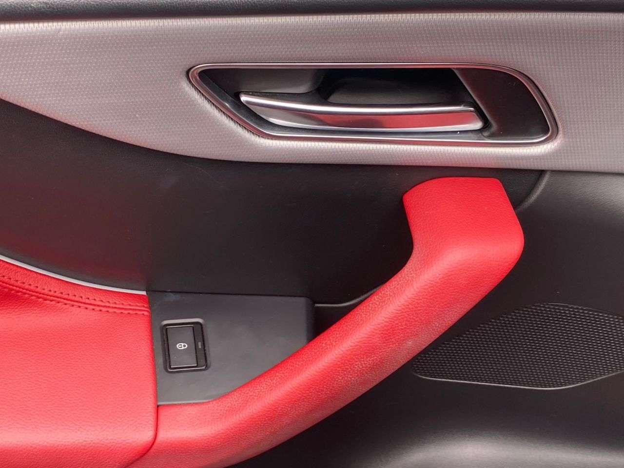 2016 JAGUAR F-PACE 2016 JAGUAR F-PACE