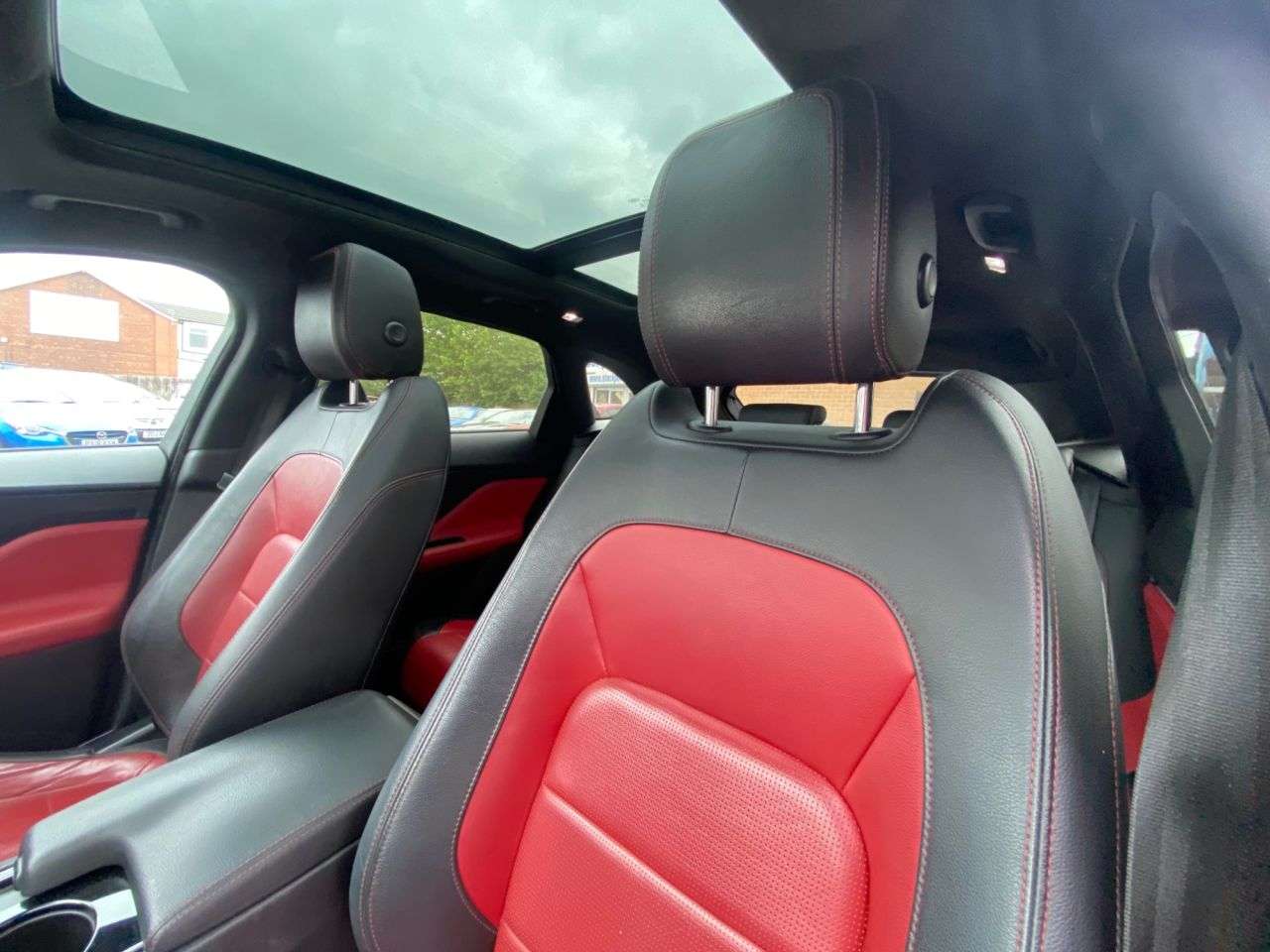 2016 JAGUAR F-PACE 2016 JAGUAR F-PACE