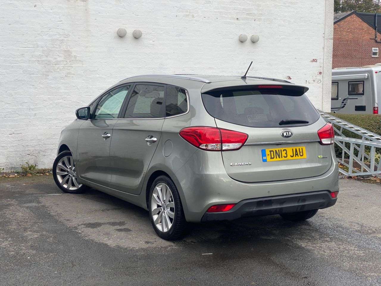 2013 KIA CARENS 2013 KIA CARENS