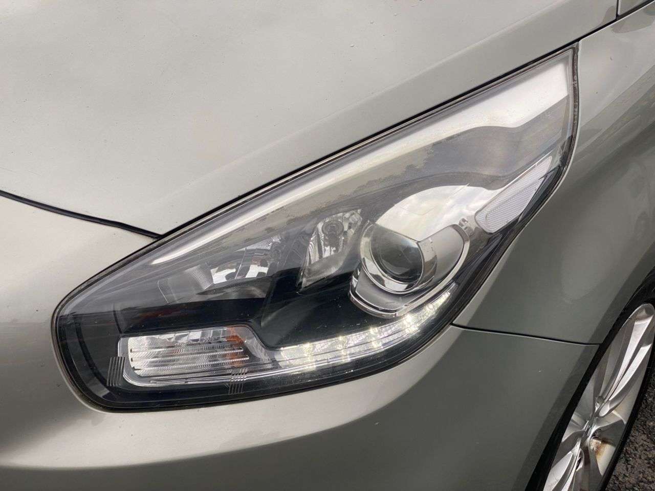 2013 KIA CARENS 2013 KIA CARENS