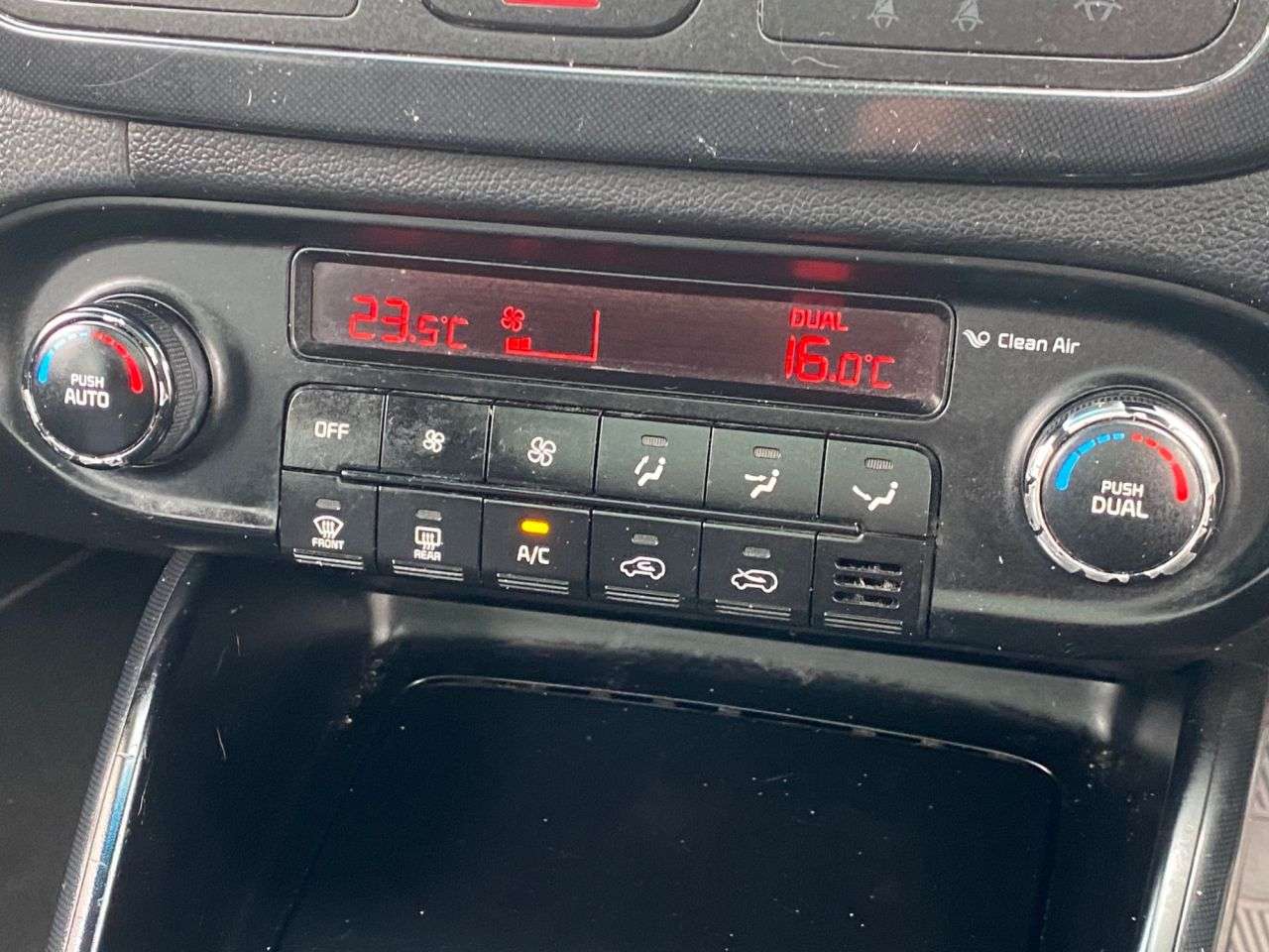 2013 KIA CARENS 2013 KIA CARENS