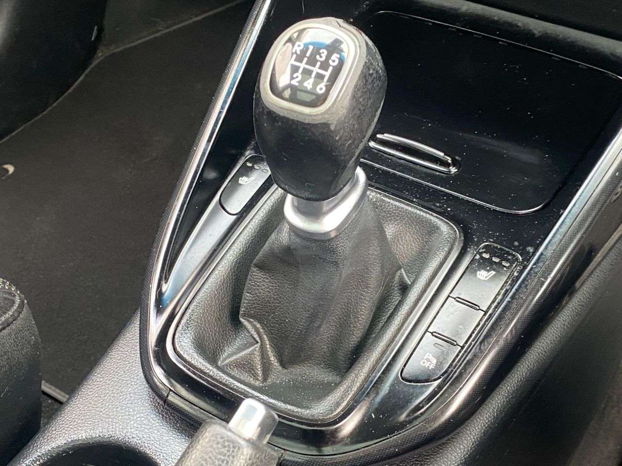 2013 KIA CARENS 2013 KIA CARENS