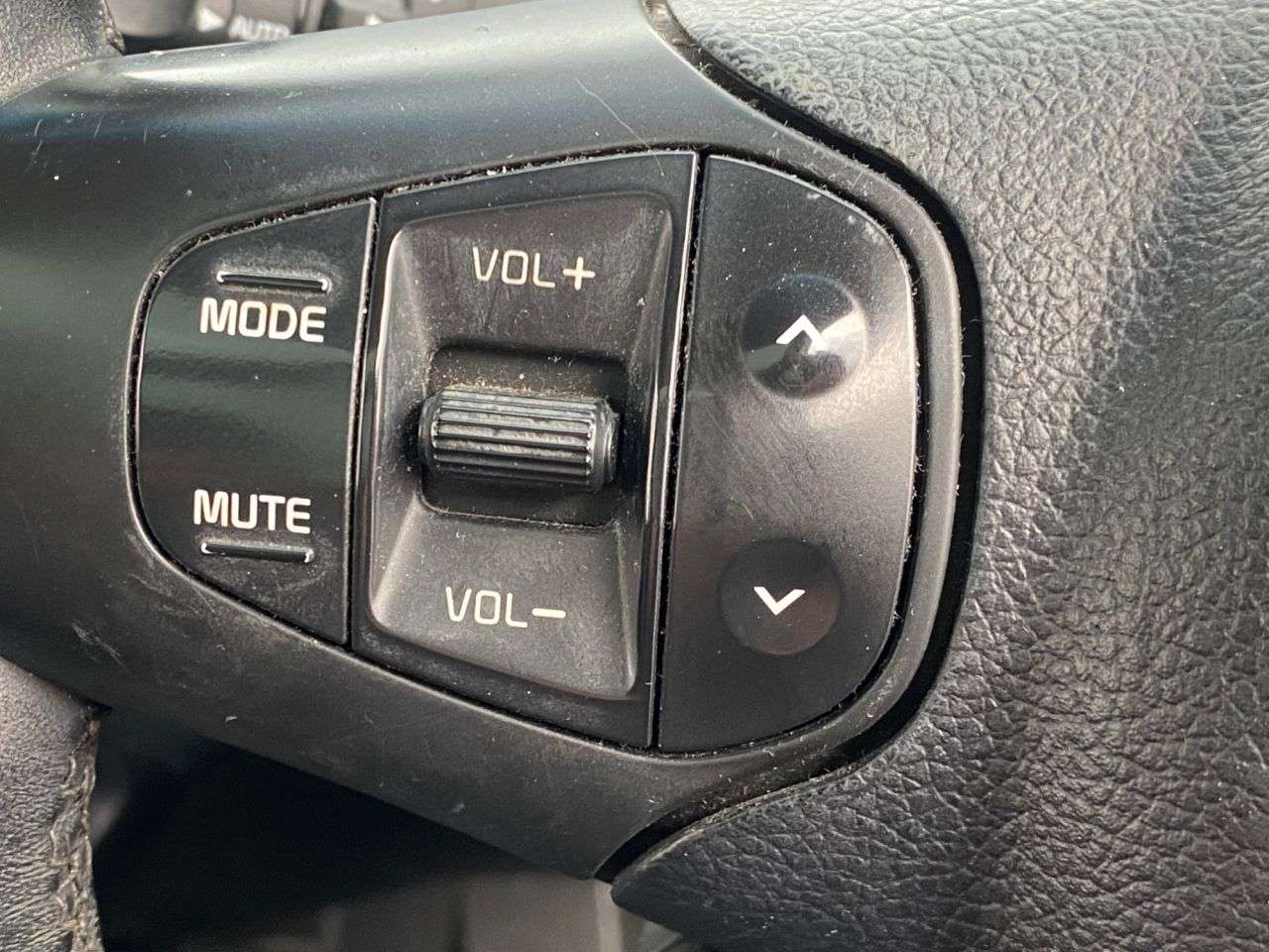 2013 KIA CARENS 2013 KIA CARENS