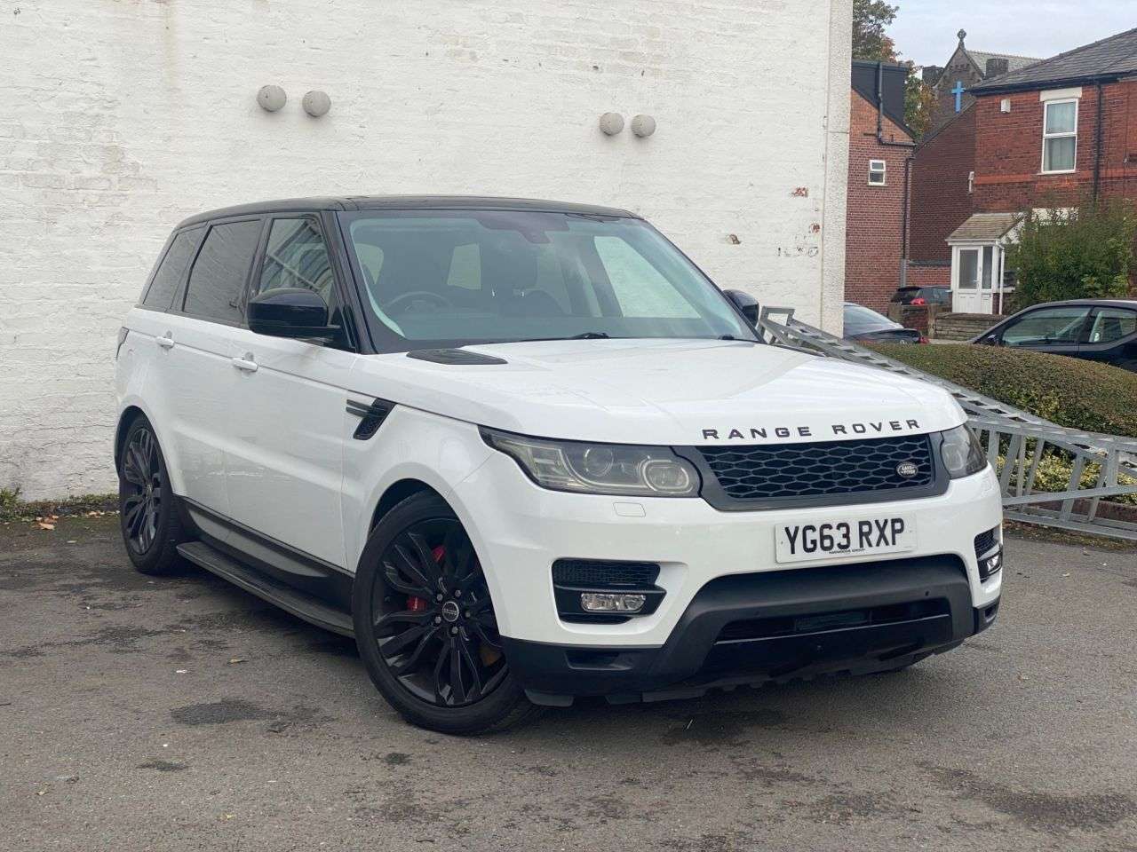 A 2013 LAND ROVER RANGE ROVER SPORT 3.0 SD V6 HSE SUV 5dr Diesel Auto 4WD Euro 5 (s/s) (292 ps) COMPREHENSIVE S A 2013 LAND ROVER RANGE ROVER SPORT 3.0 SD V6 HSE SUV 5dr Diesel Auto 4WD Euro 5 (s/s) (292 ps) COMPREHENSIVE S