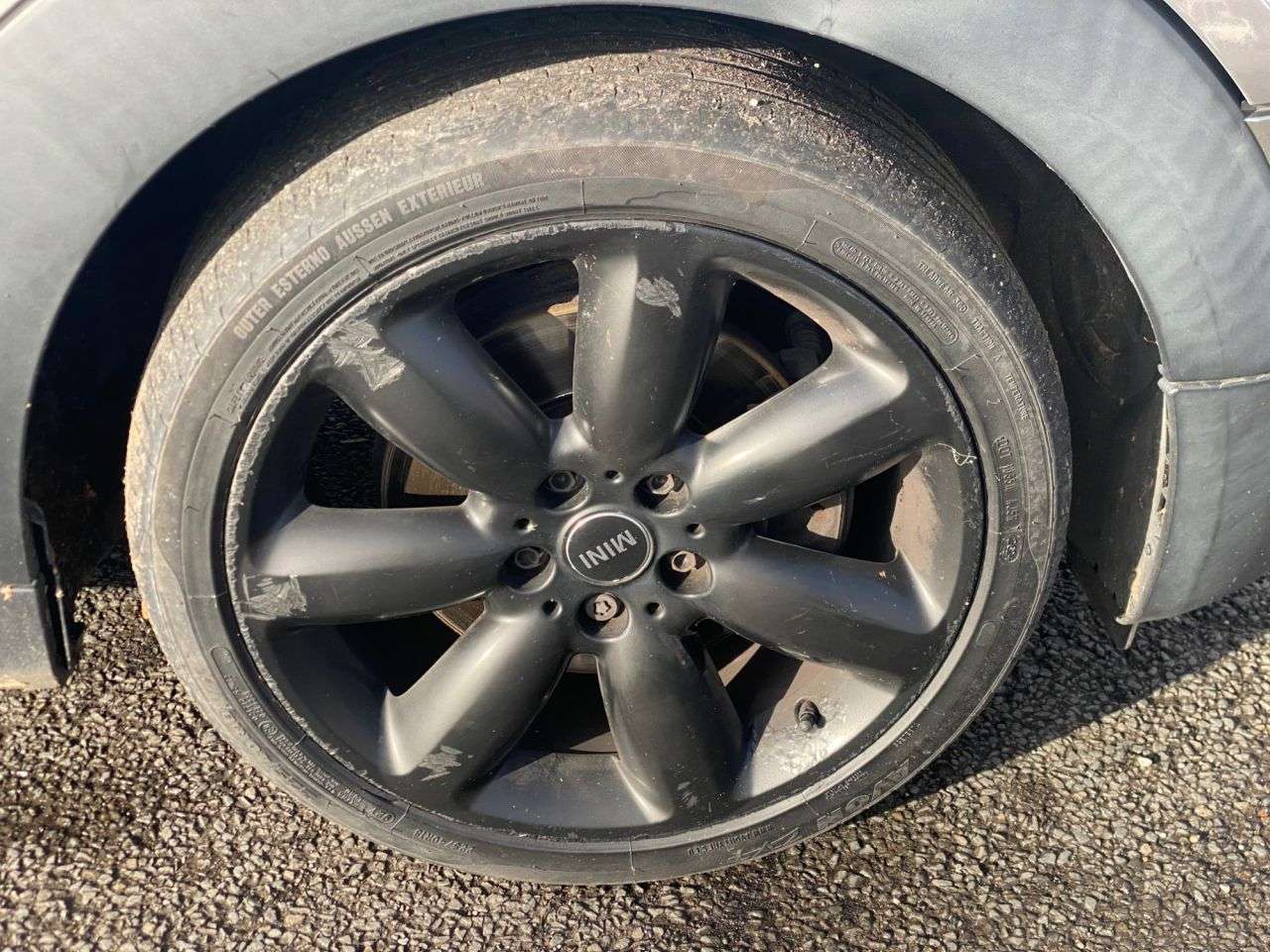 2016 MINI CLUBMAN 2016 MINI CLUBMAN