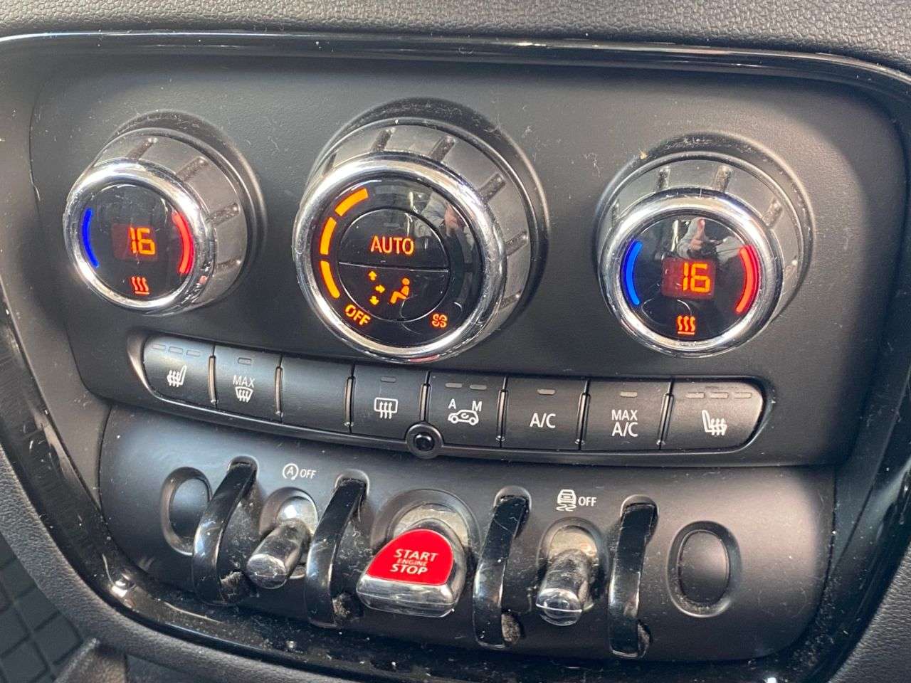 2016 MINI CLUBMAN 2016 MINI CLUBMAN