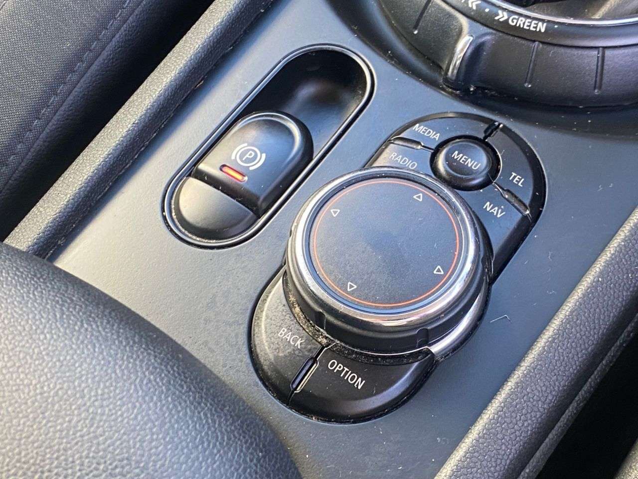 2016 MINI CLUBMAN 2016 MINI CLUBMAN