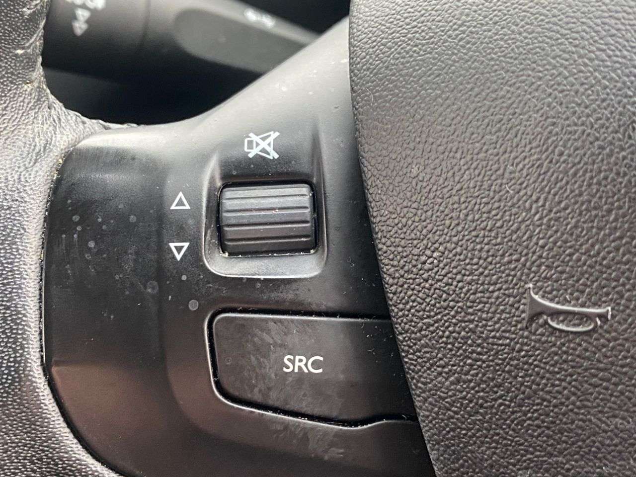 2014 PEUGEOT 208 2014 PEUGEOT 208