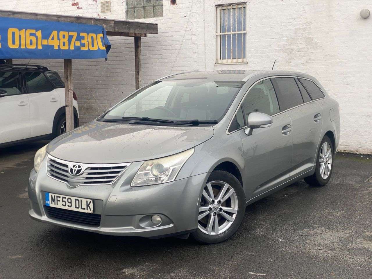 A 2009 TOYOTA AVENSIS 2.2 D-4D T4 Tourer 5dr Diesel Manual Euro 5 (150 ps) 13 TOYOTA SERVICE STAM A 2009 TOYOTA AVENSIS 2.2 D-4D T4 Tourer 5dr Diesel Manual Euro 5 (150 ps) 13 TOYOTA SERVICE STAM