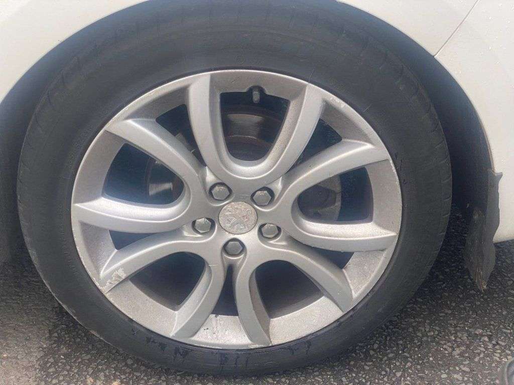 2015 PEUGEOT 508 2015 PEUGEOT 508